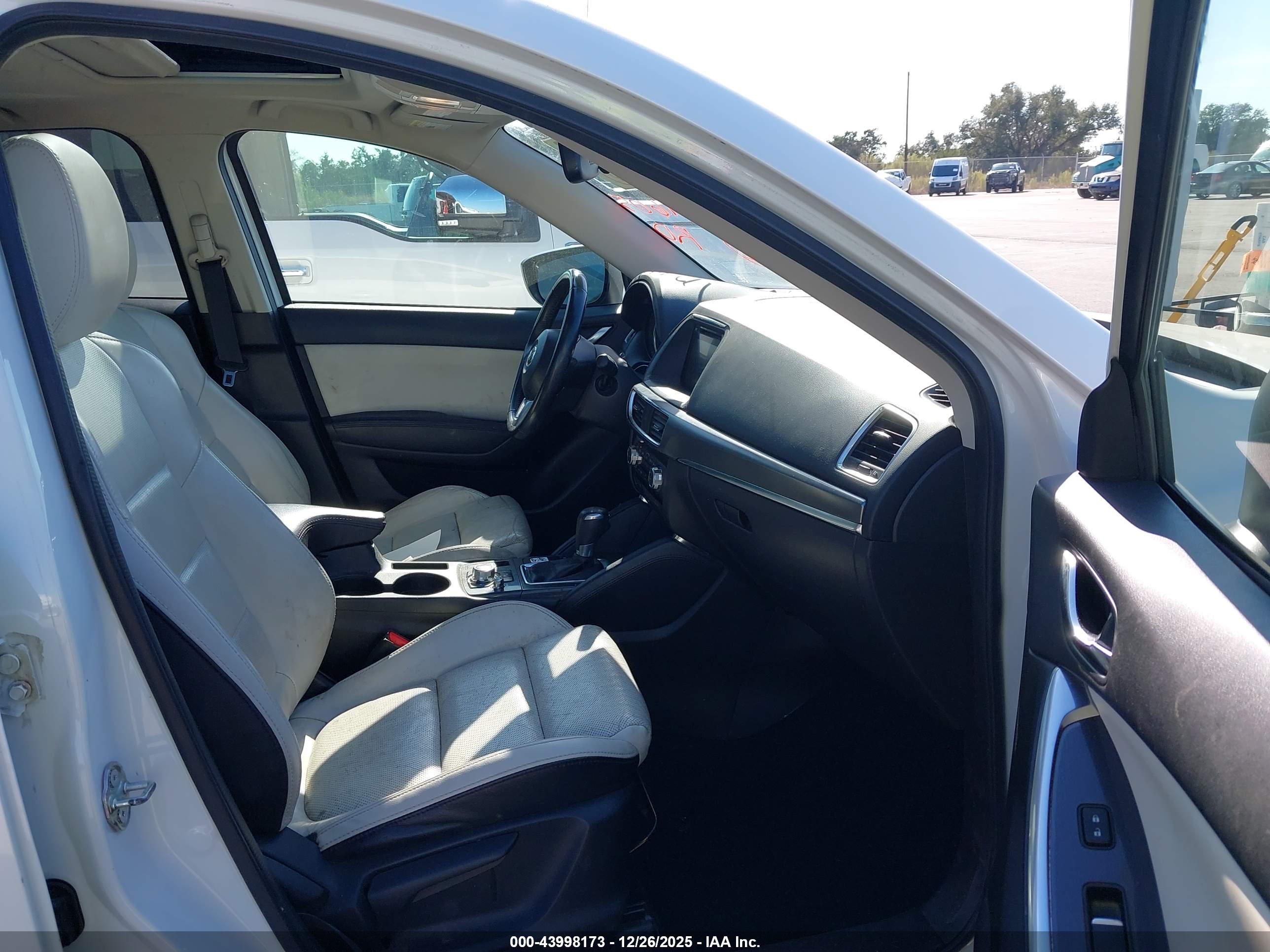 MAZDA CX-5 image 5