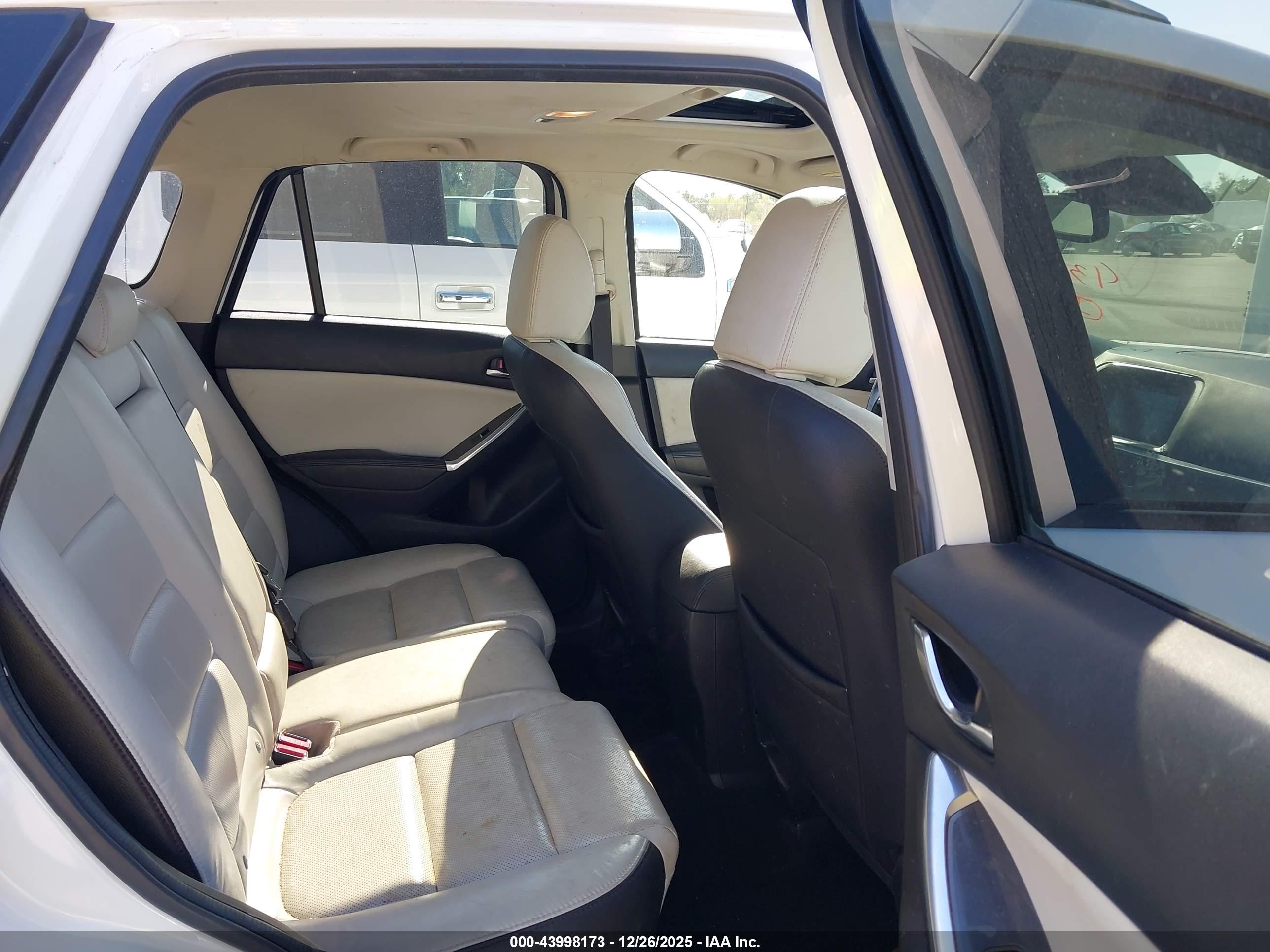 MAZDA CX-5 image 8