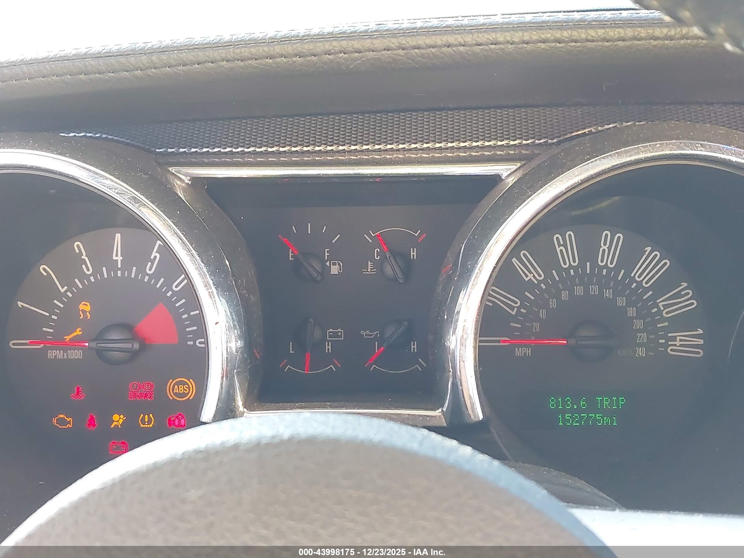 FORD MUSTANG image 7