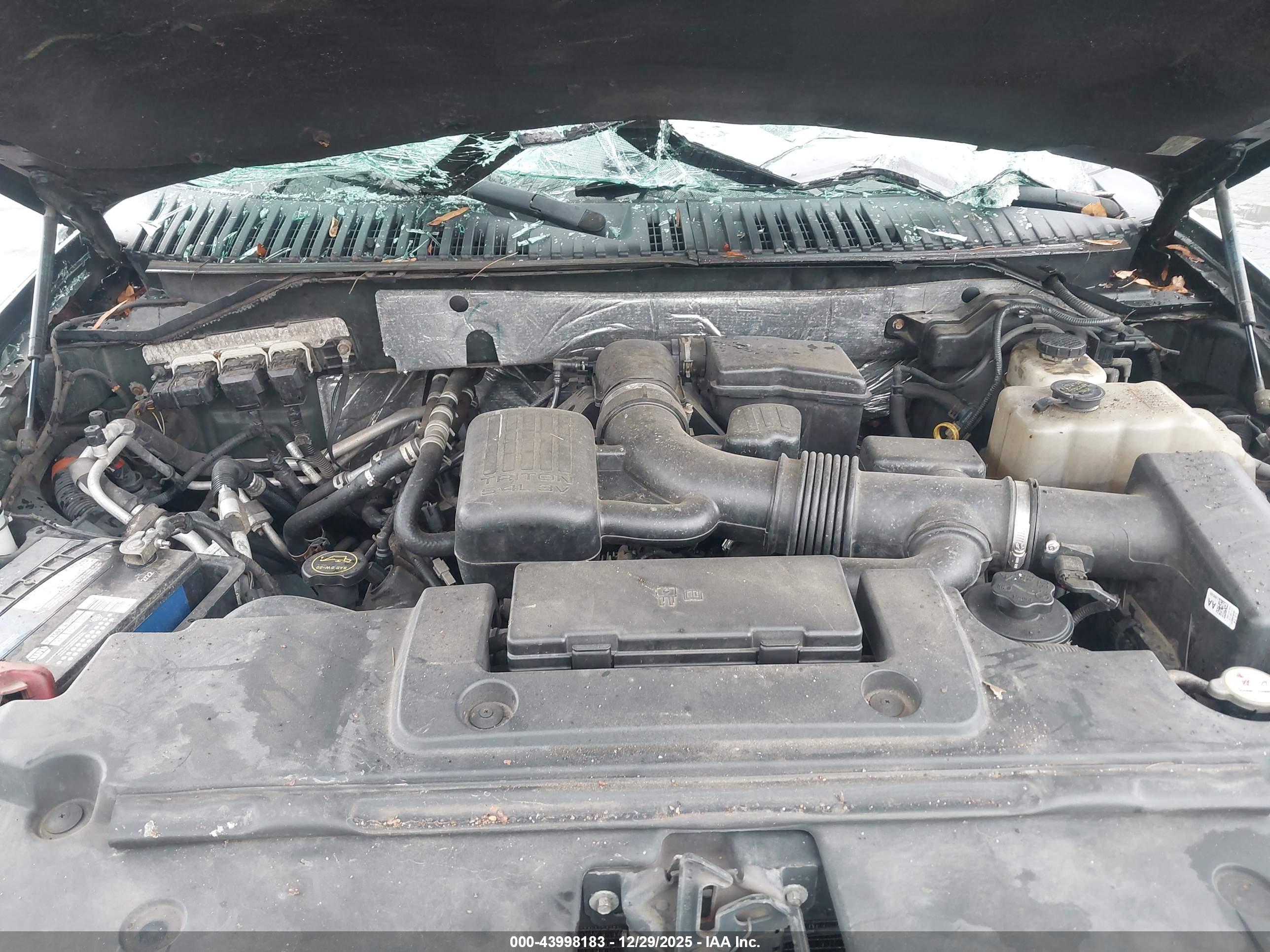 FORD EXPEDITION image 10