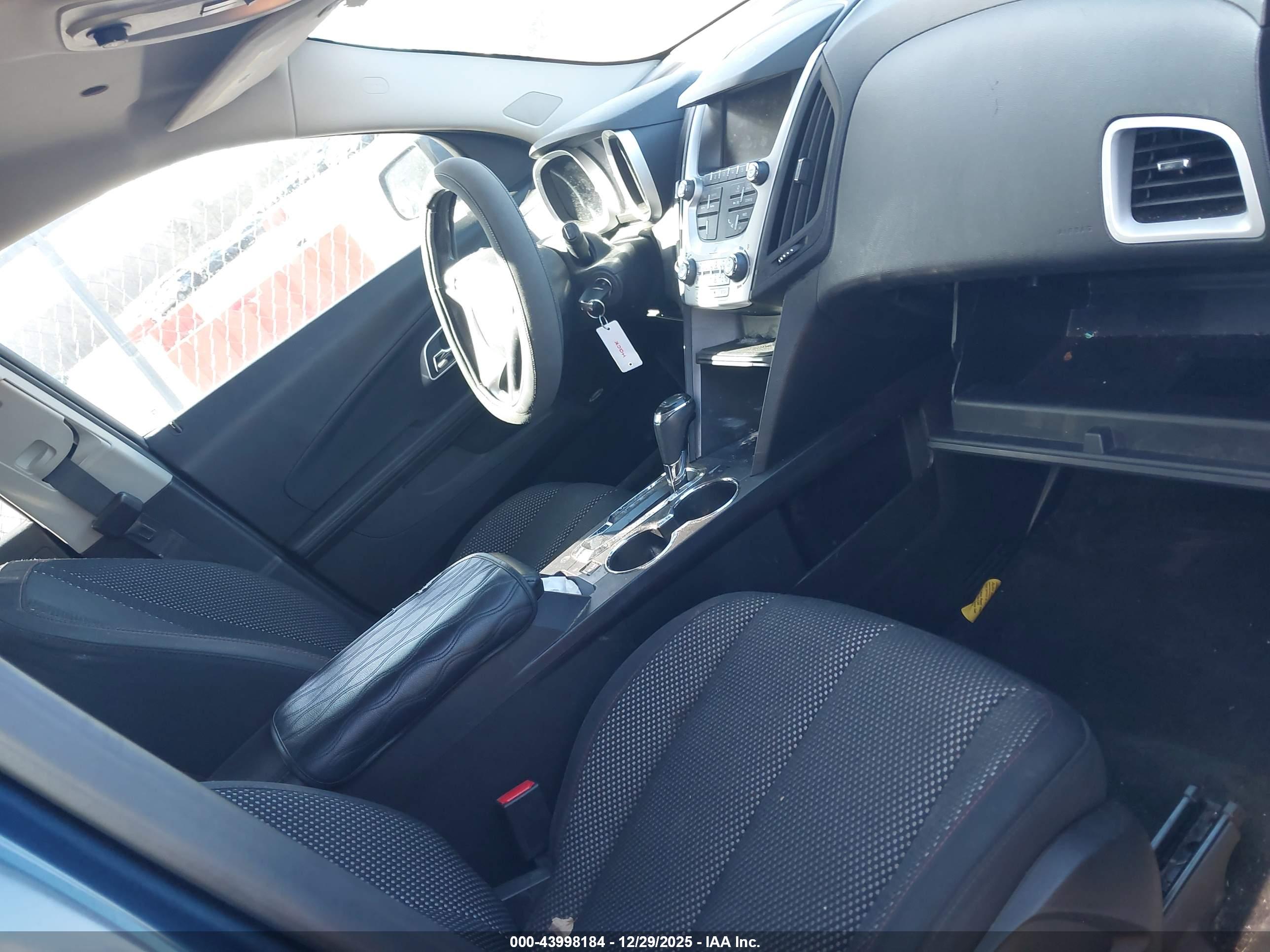 CHEVROLET EQUINOX image 5