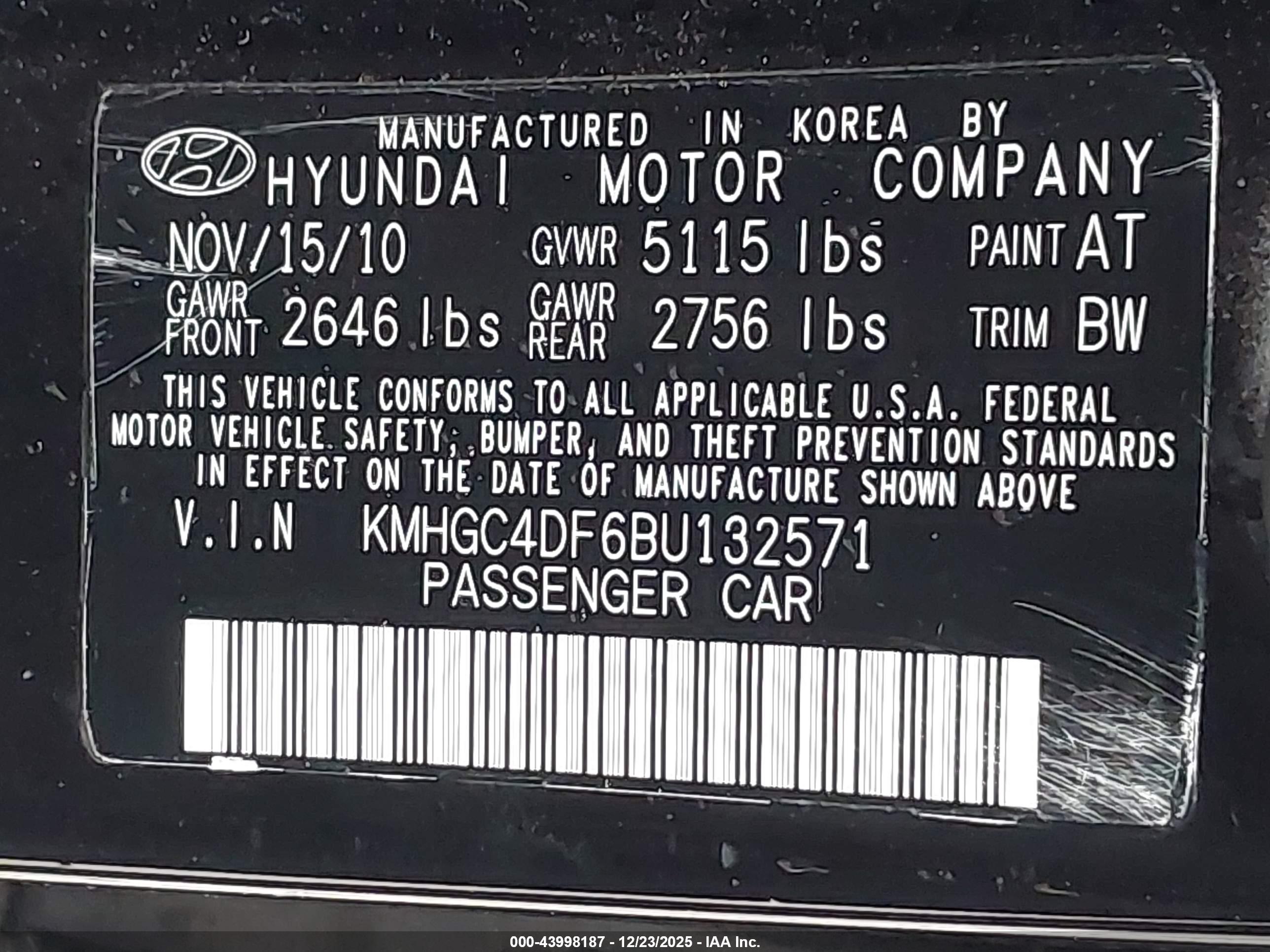HYUNDAI GENESIS image 9