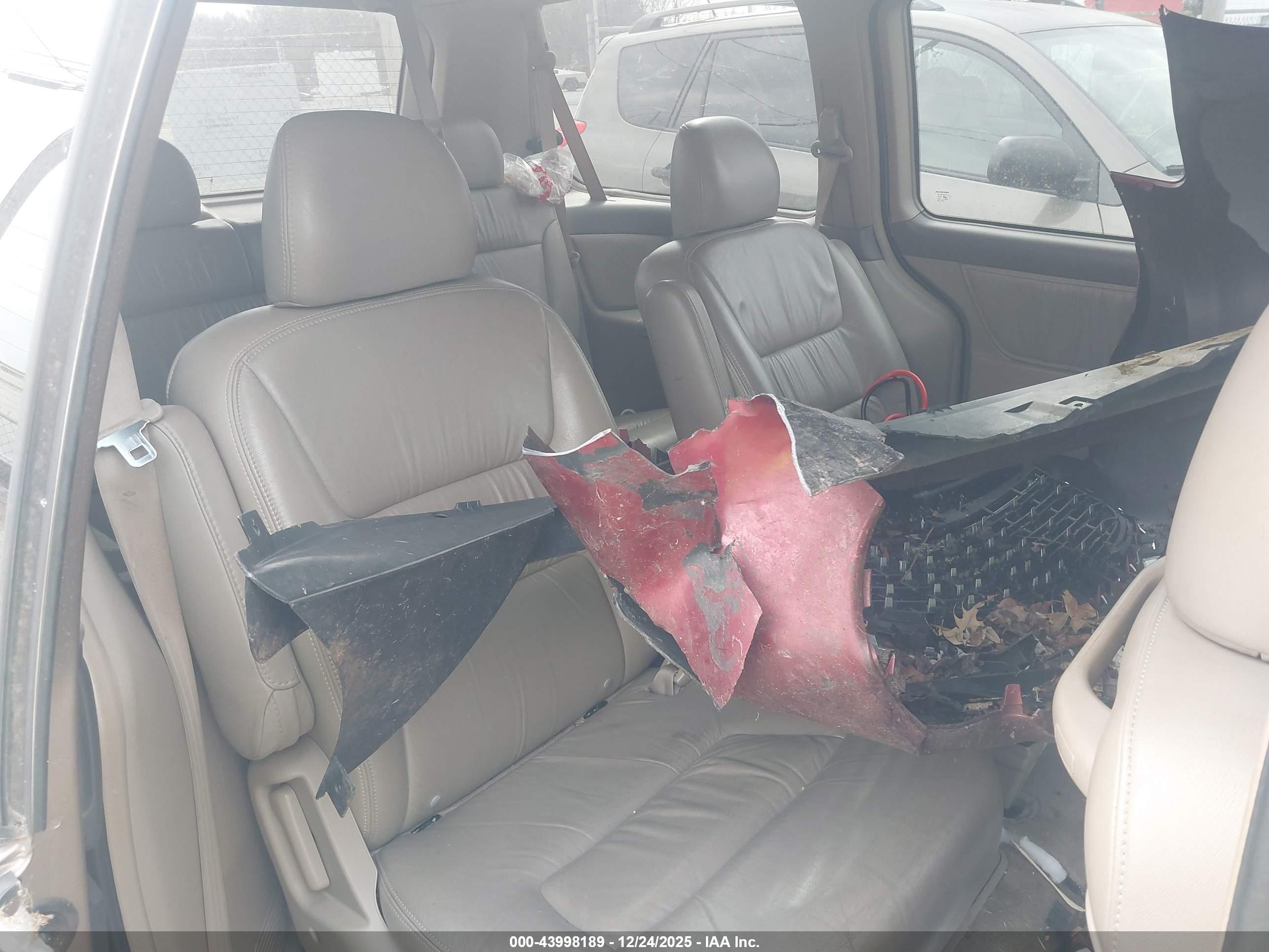 HONDA ODYSSEY image 8