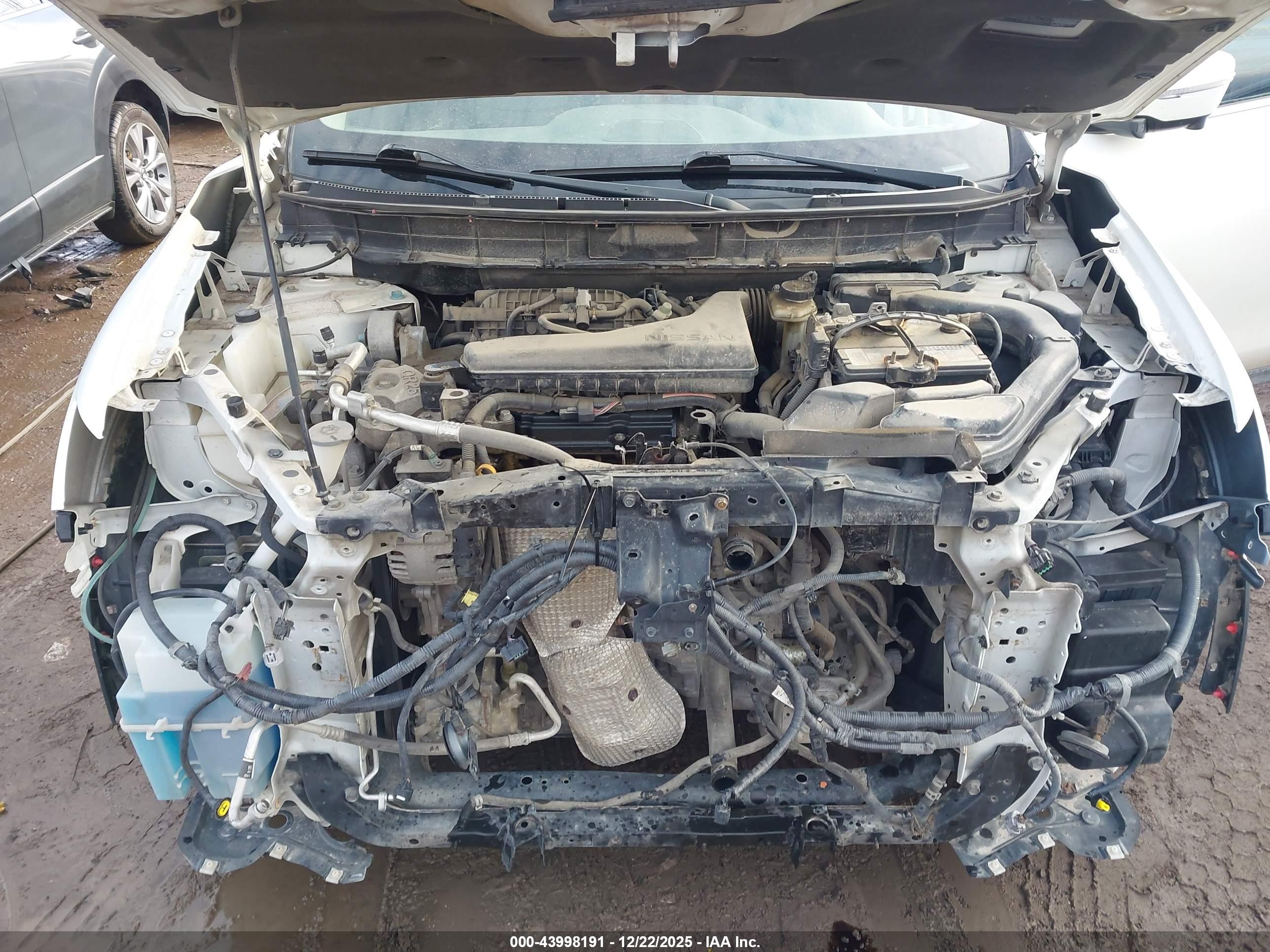 NISSAN ROGUE image 10