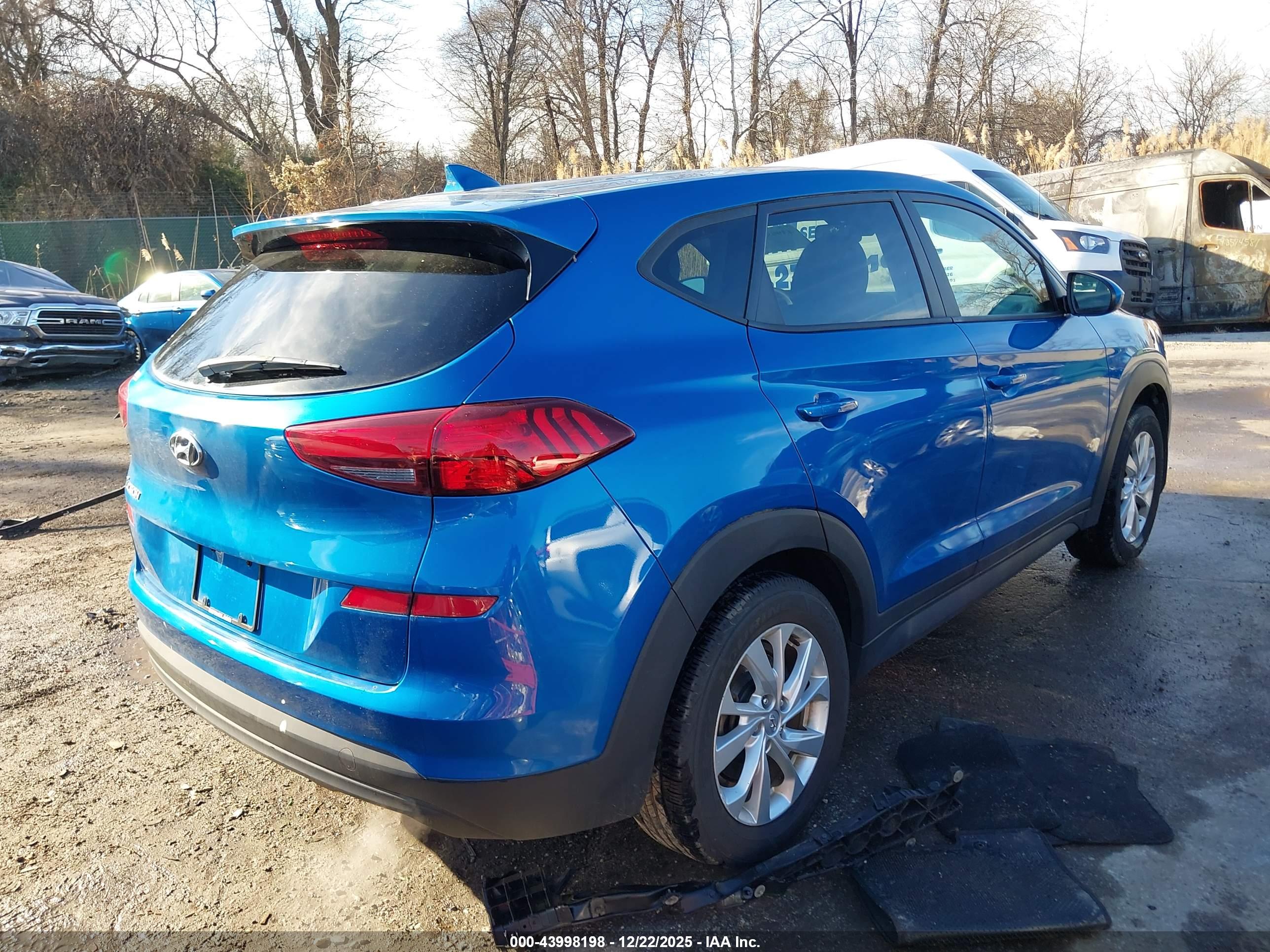 HYUNDAI TUCSON image 4