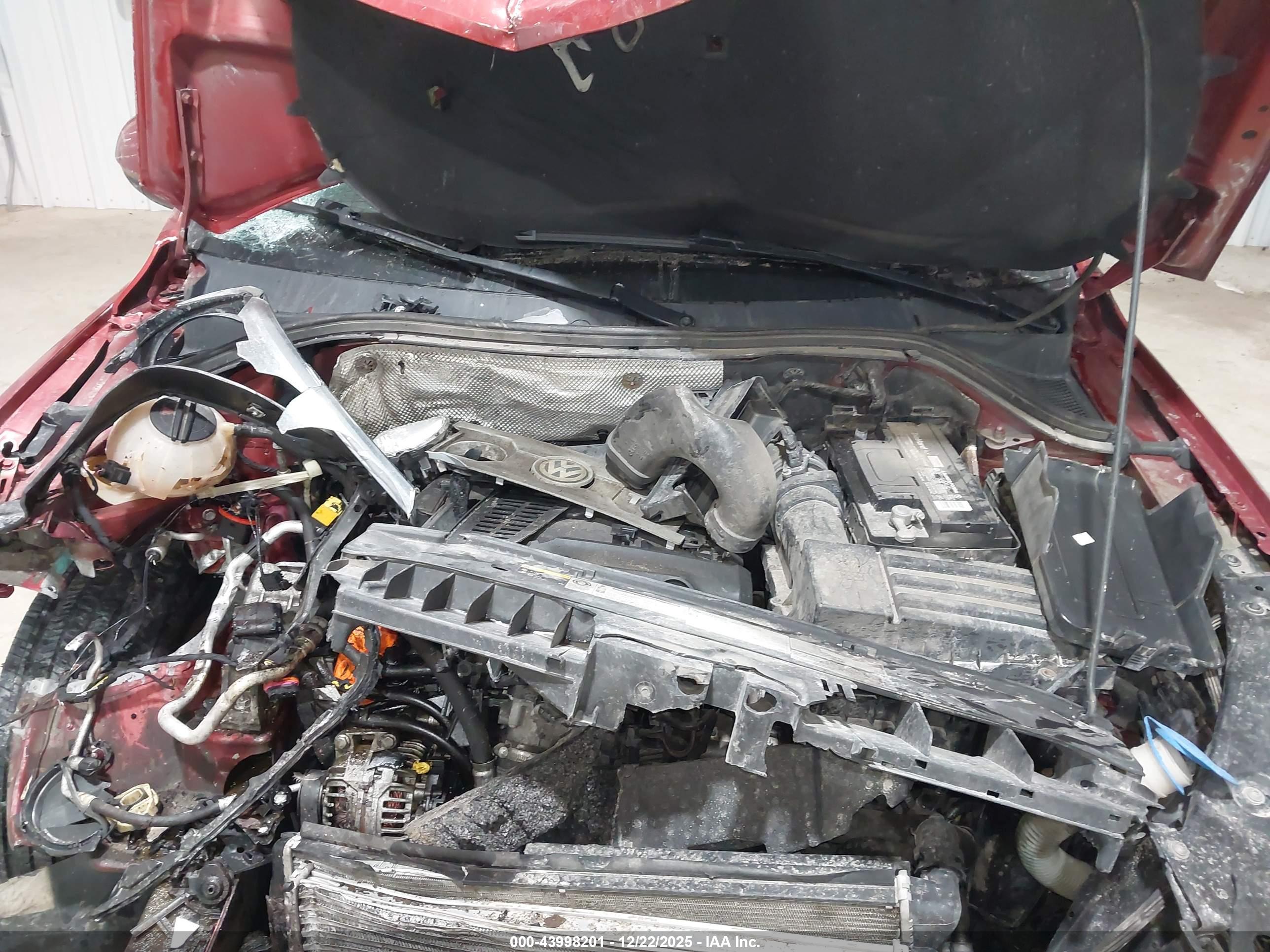 VOLKSWAGEN TIGUAN image 10
