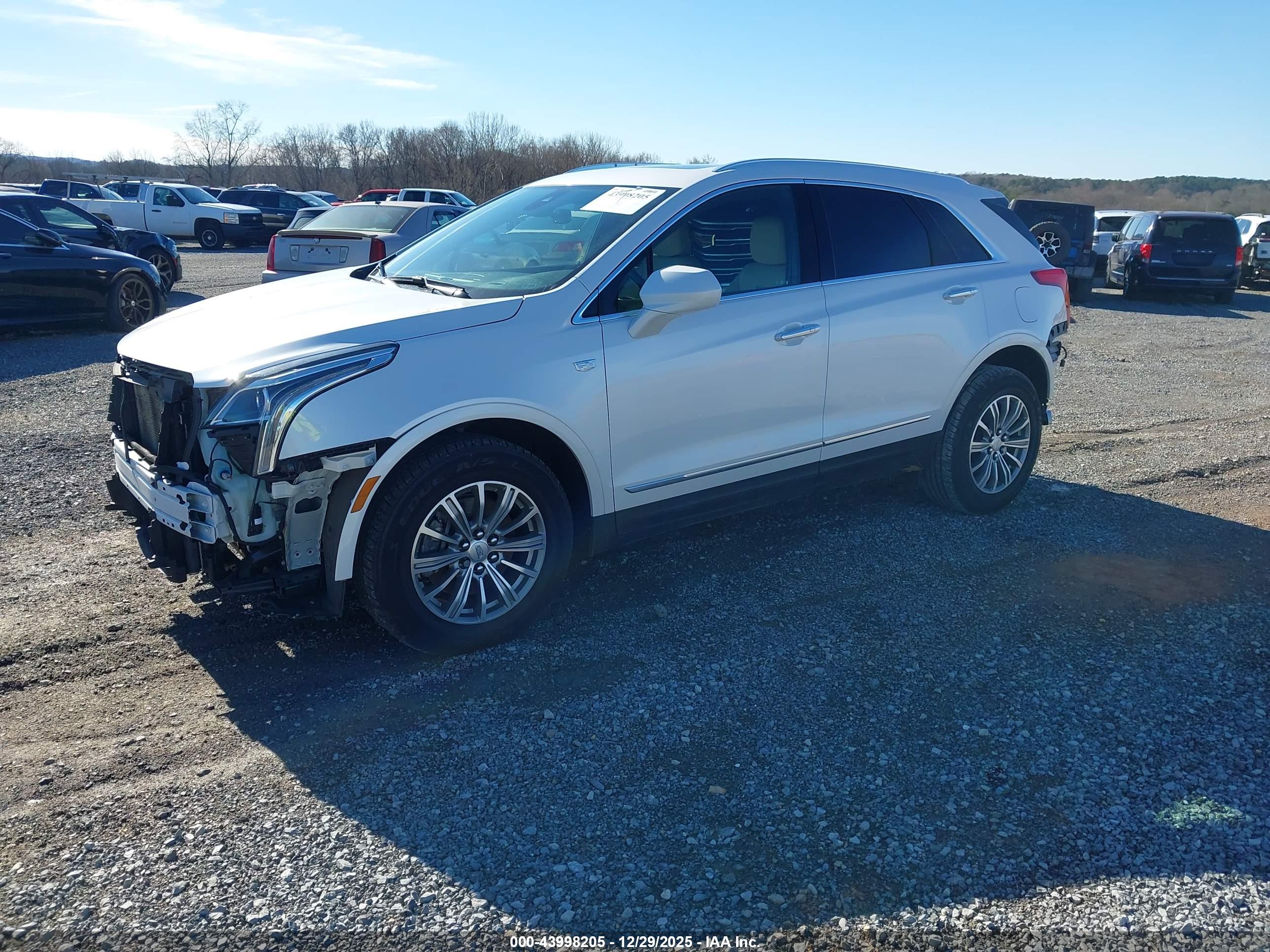 CADILLAC XT5 image 2