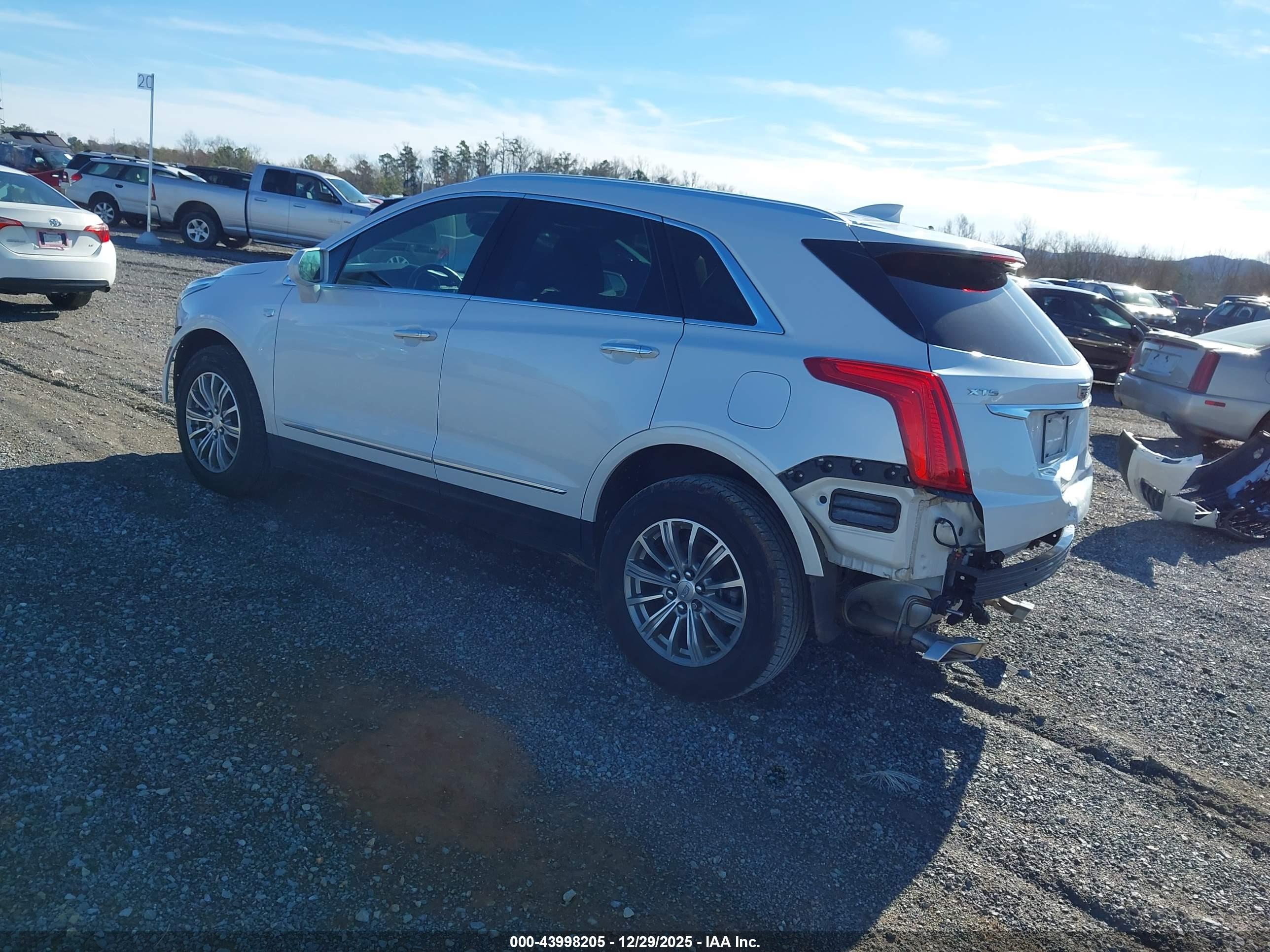 CADILLAC XT5 image 3
