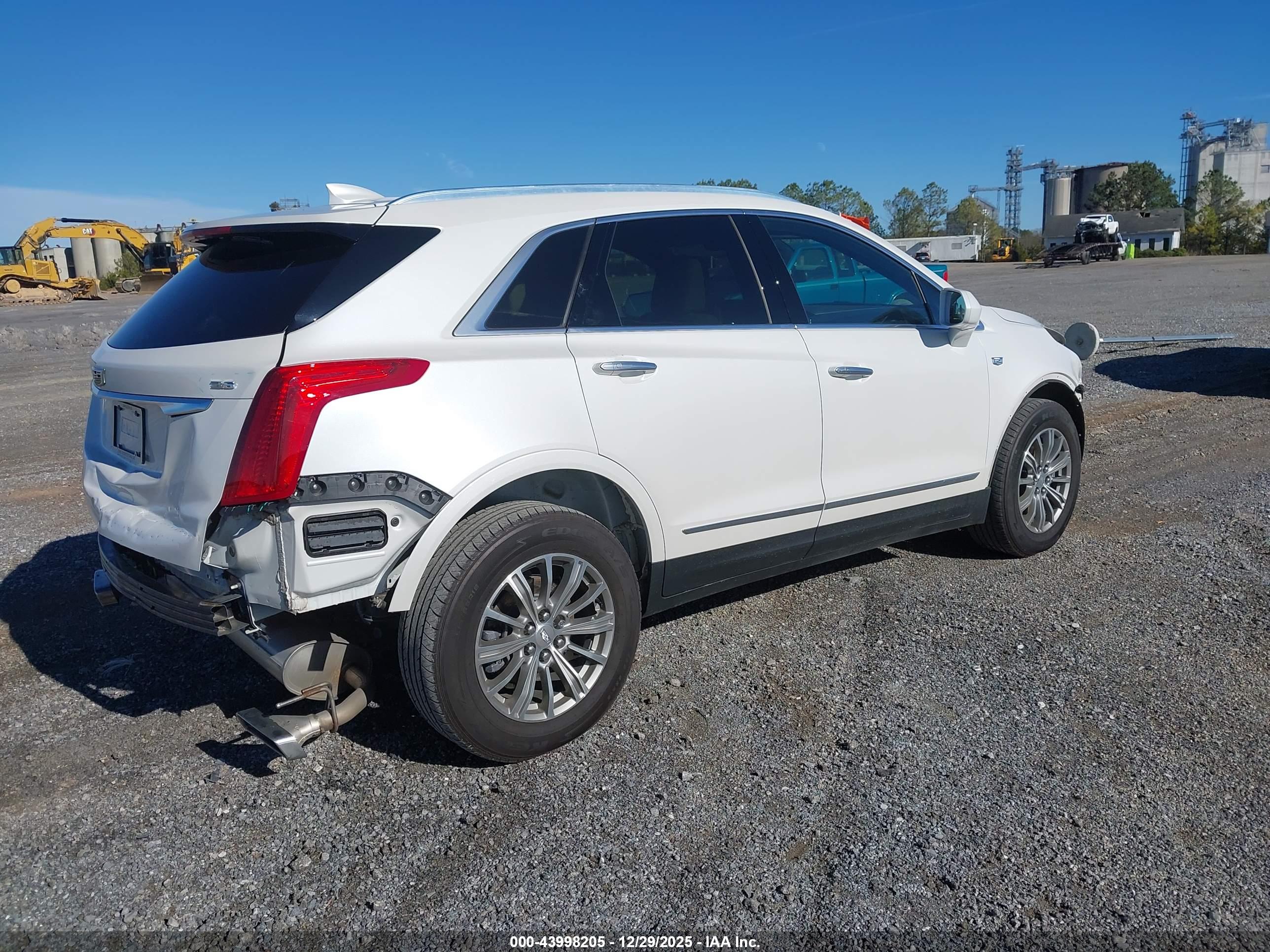 CADILLAC XT5 image 4