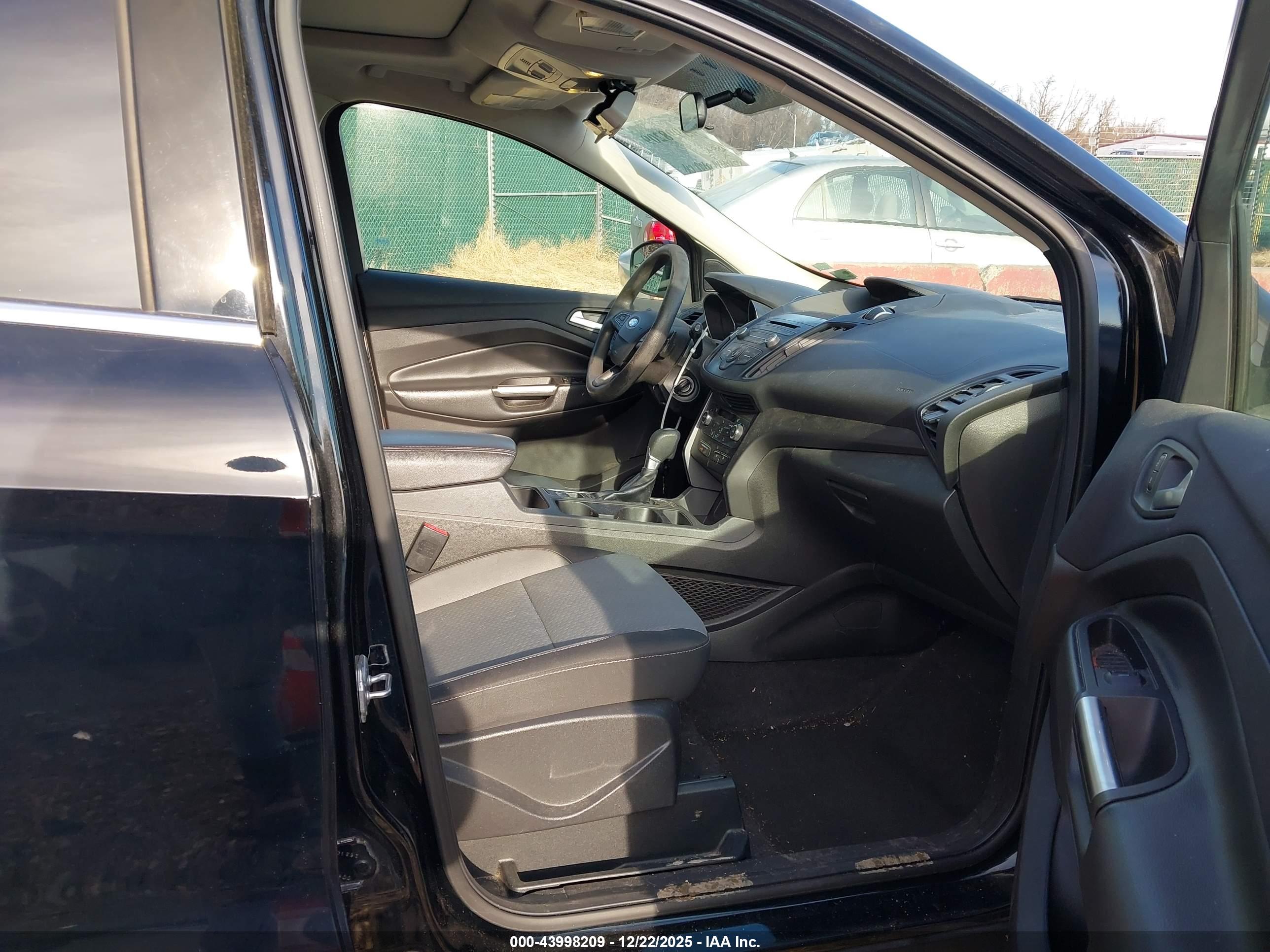 FORD ESCAPE image 5