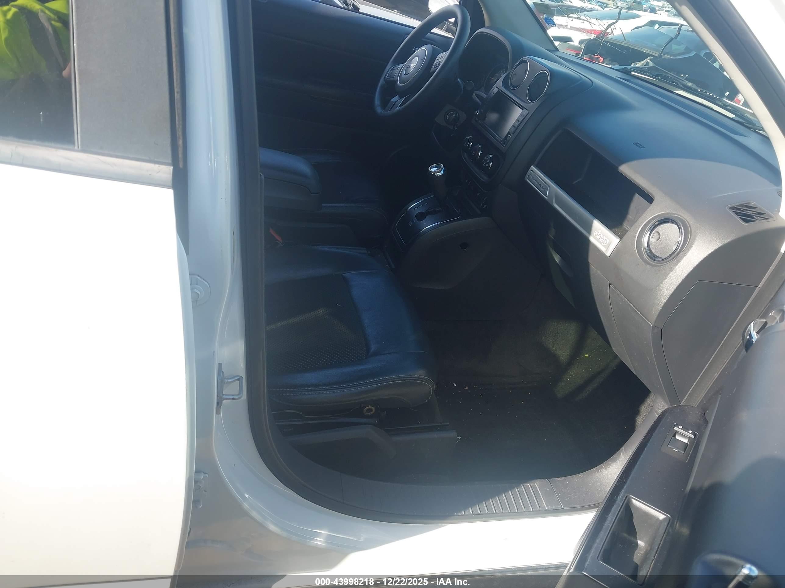 JEEP COMPASS image 5