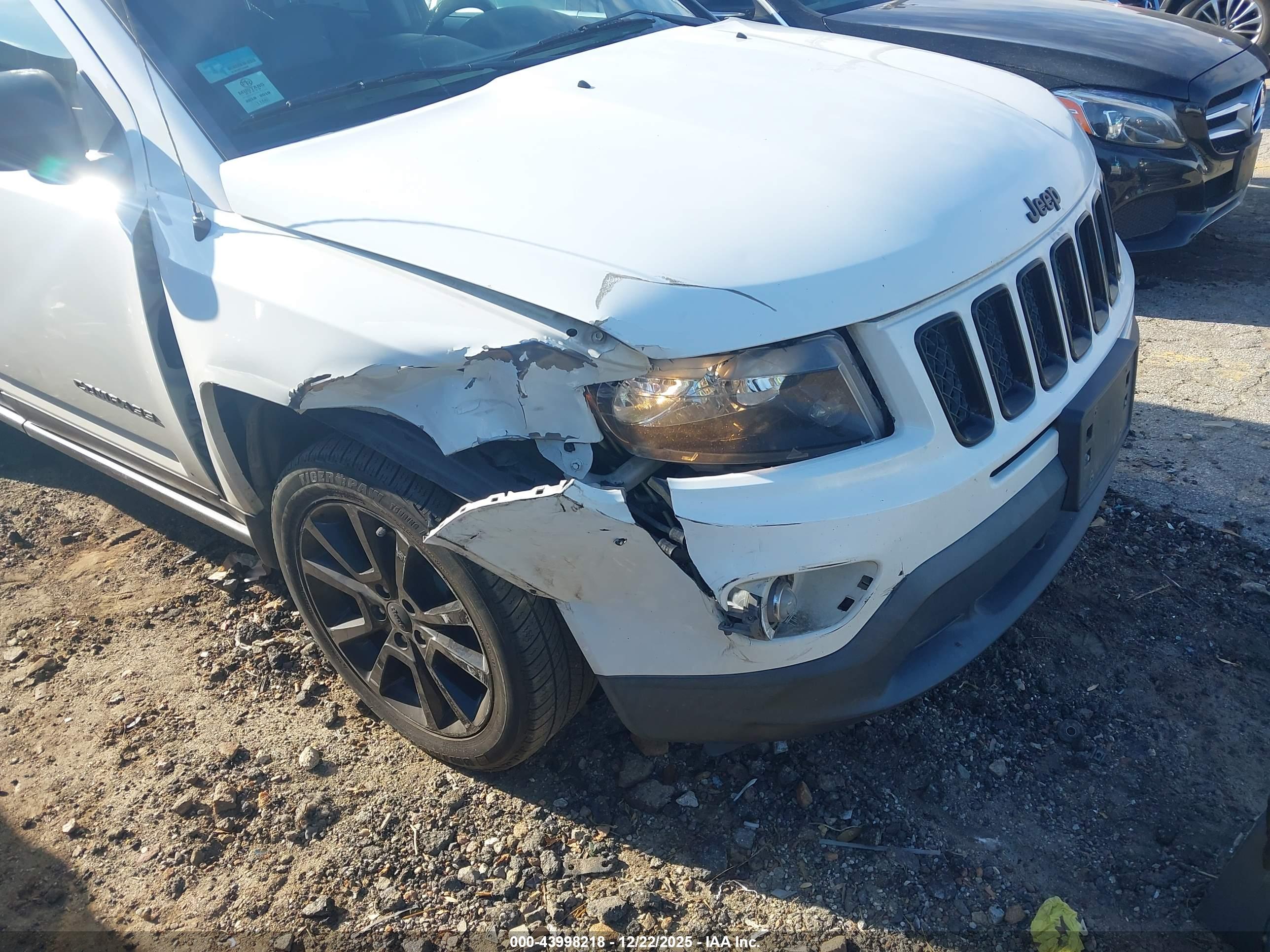 JEEP COMPASS image 6