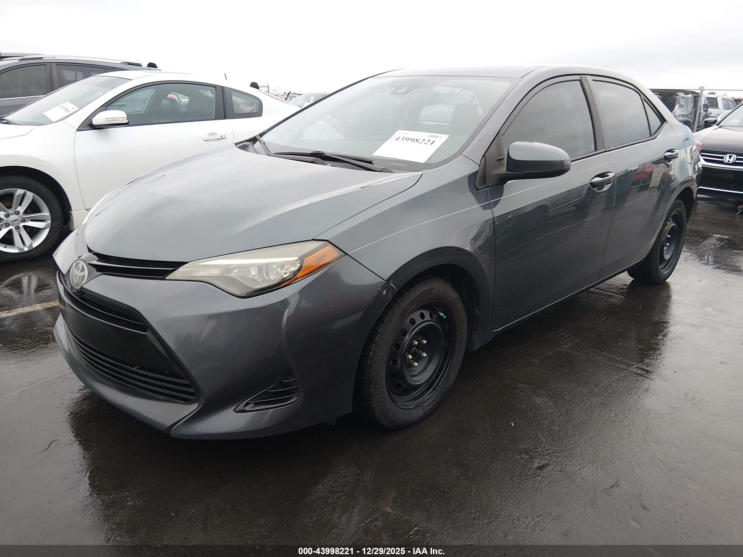 TOYOTA COROLLA image 2
