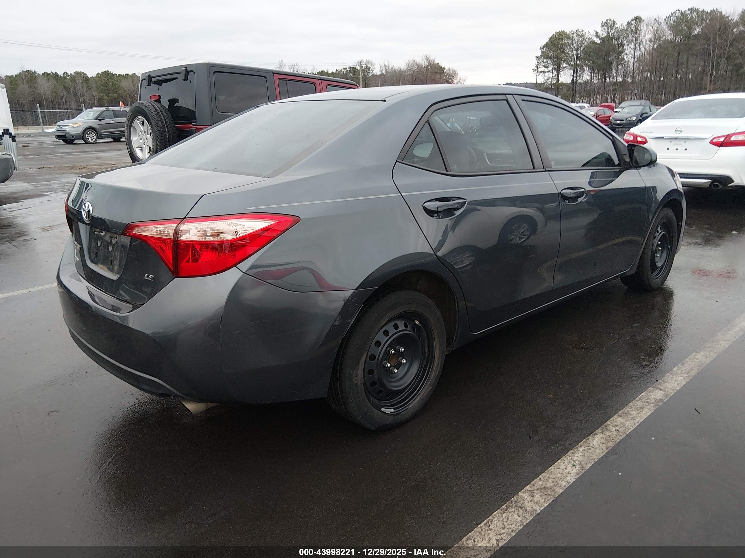TOYOTA COROLLA image 4