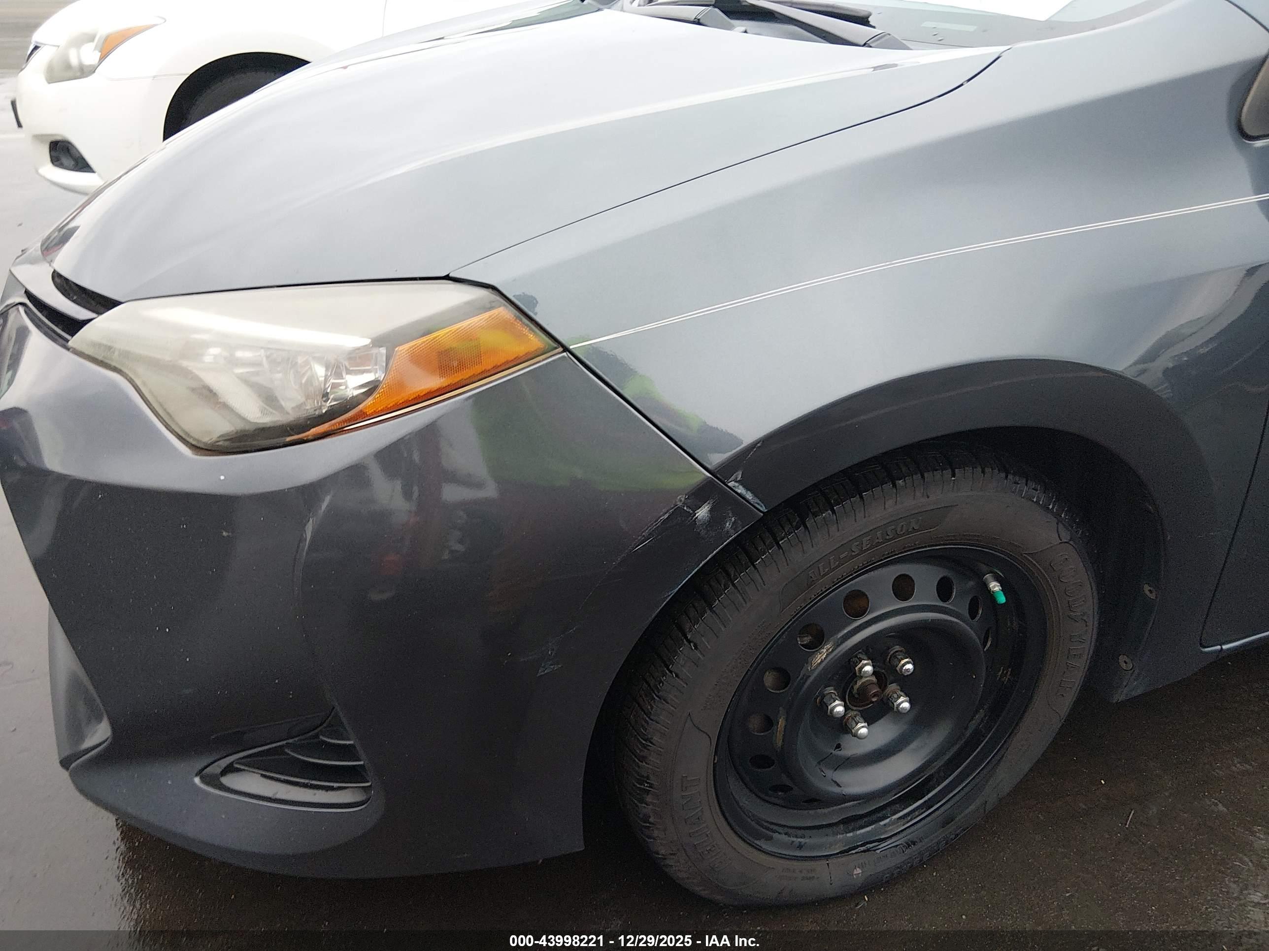 TOYOTA COROLLA image 6