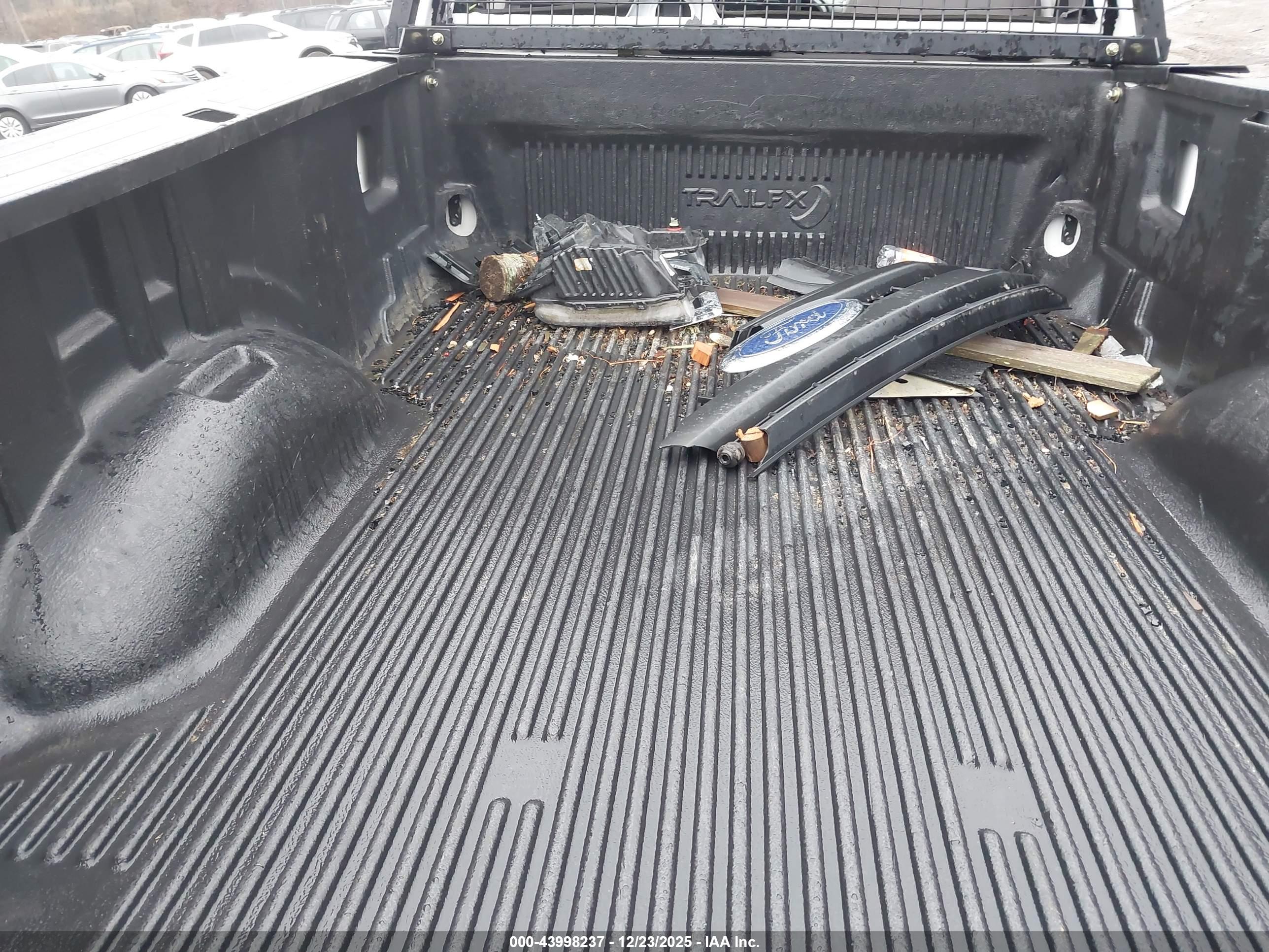 FORD F-350 image 7