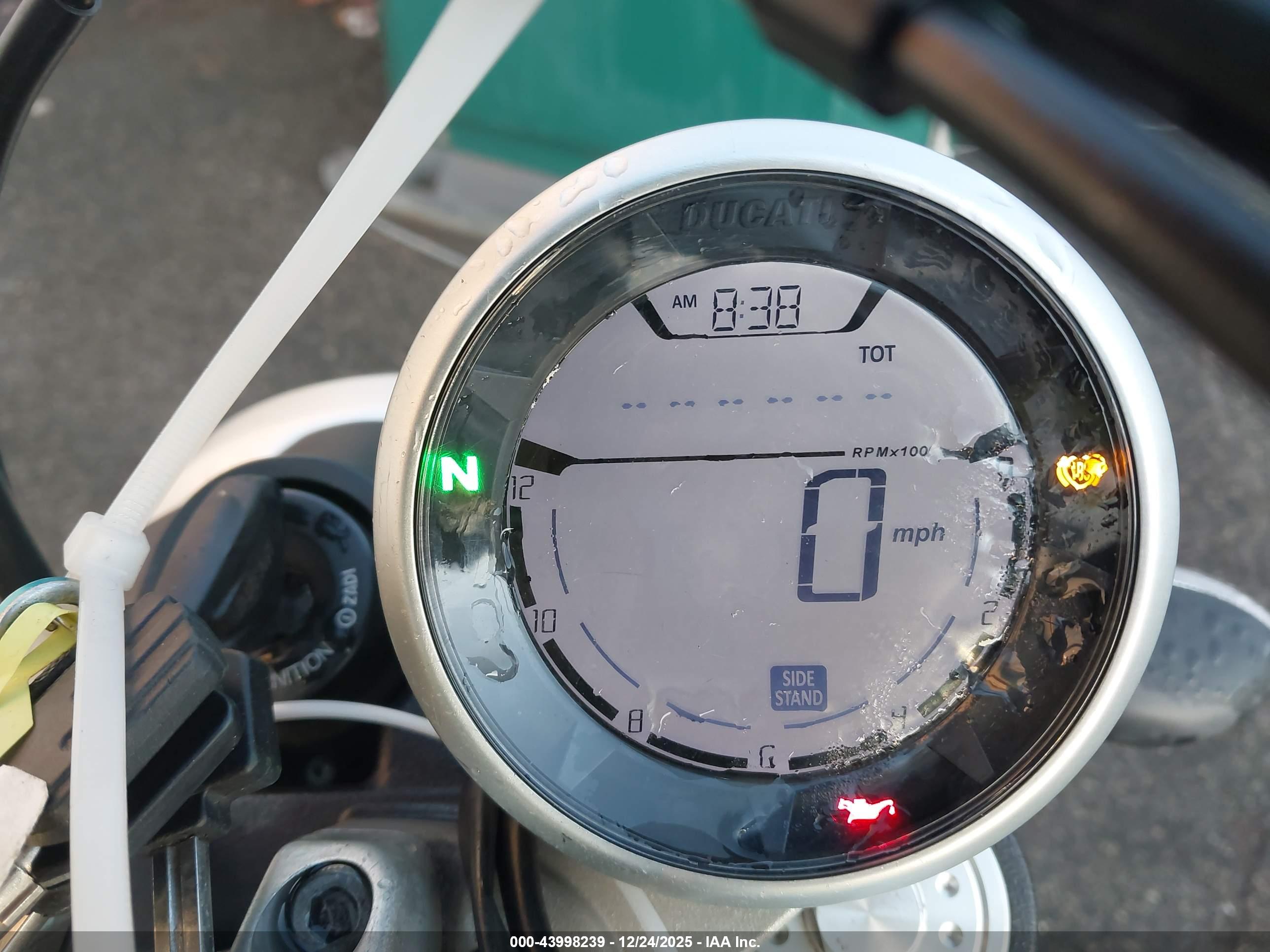 DUCATI SCRAMBLER image 7