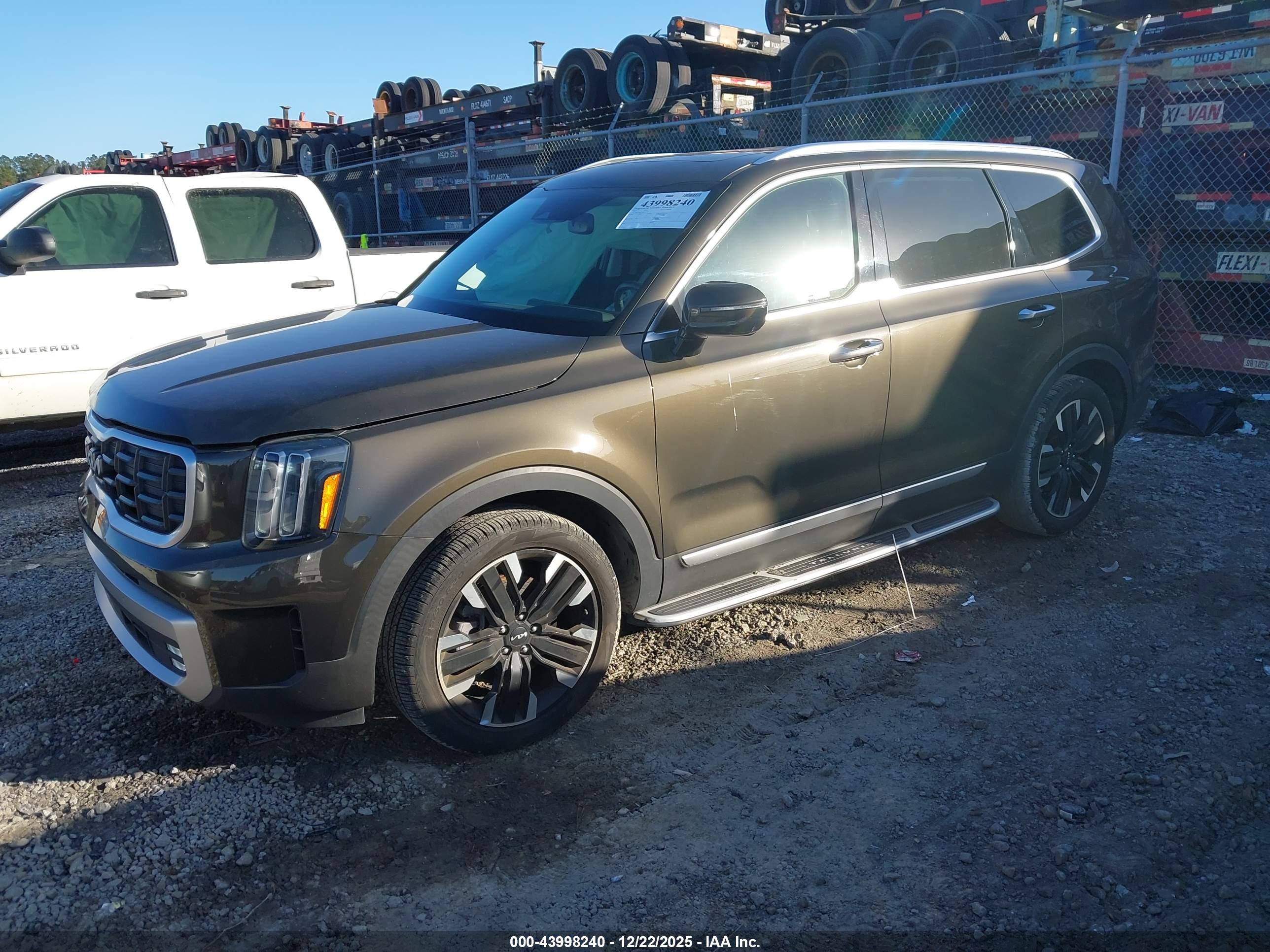 KIA TELLURIDE image 2