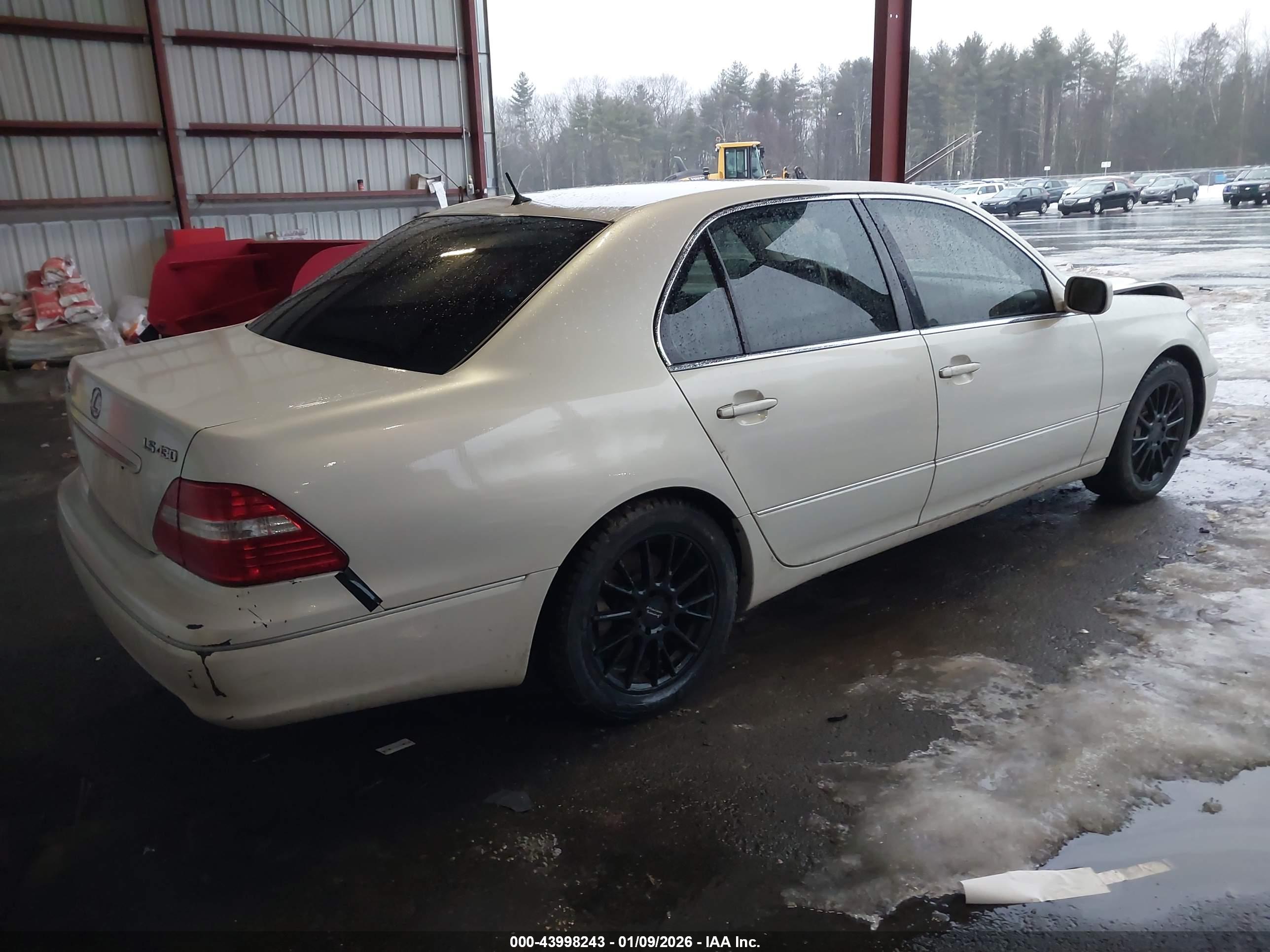 LEXUS LS image 4