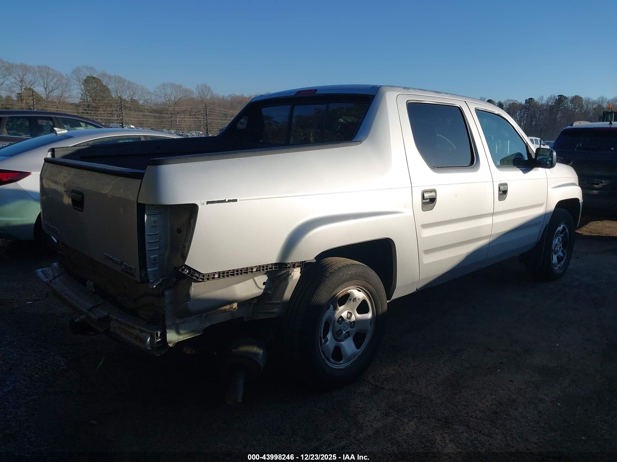 HONDA RIDGELINE image 4
