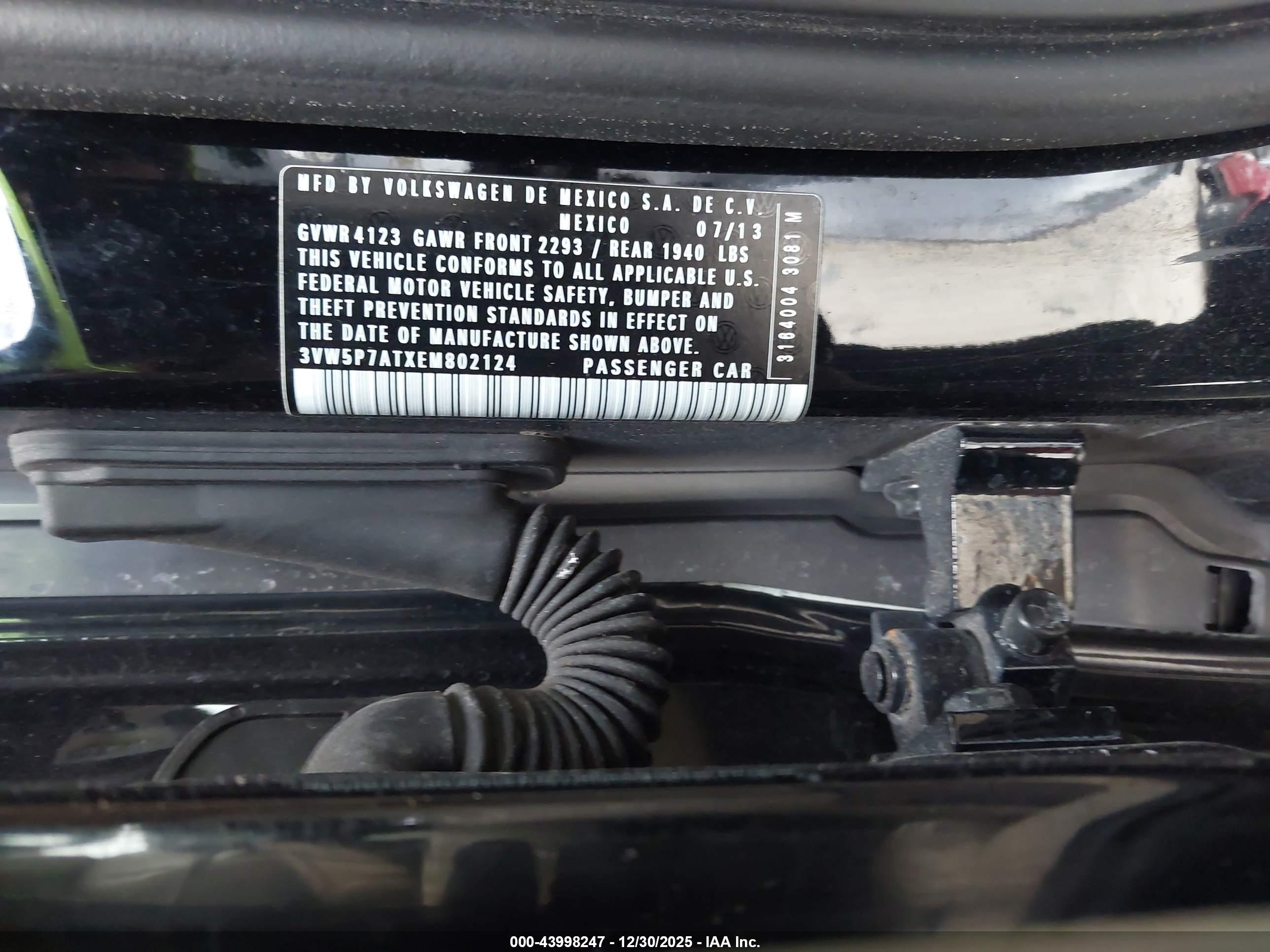 VOLKSWAGEN BEETLE image 9