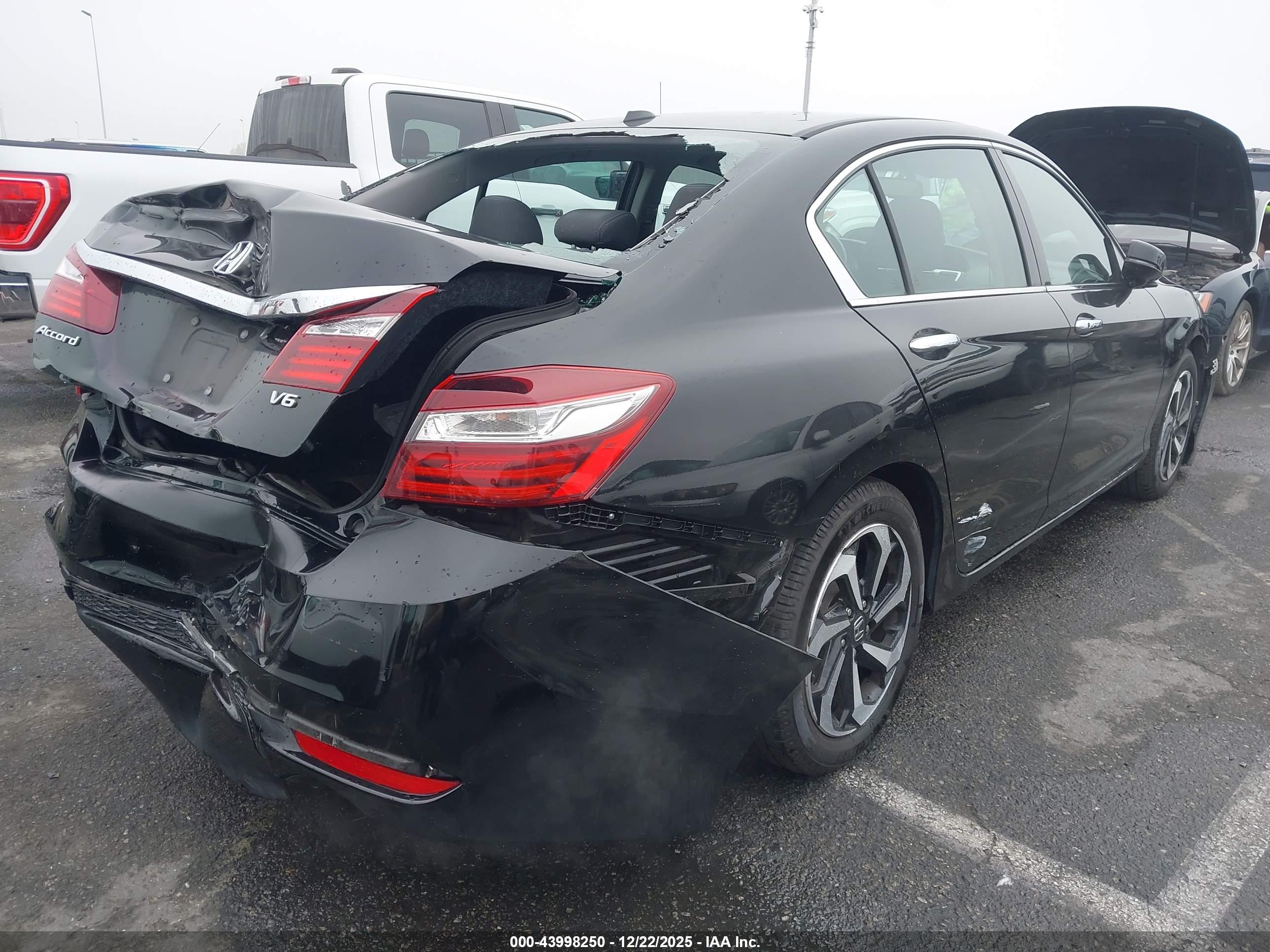 HONDA ACCORD image 4