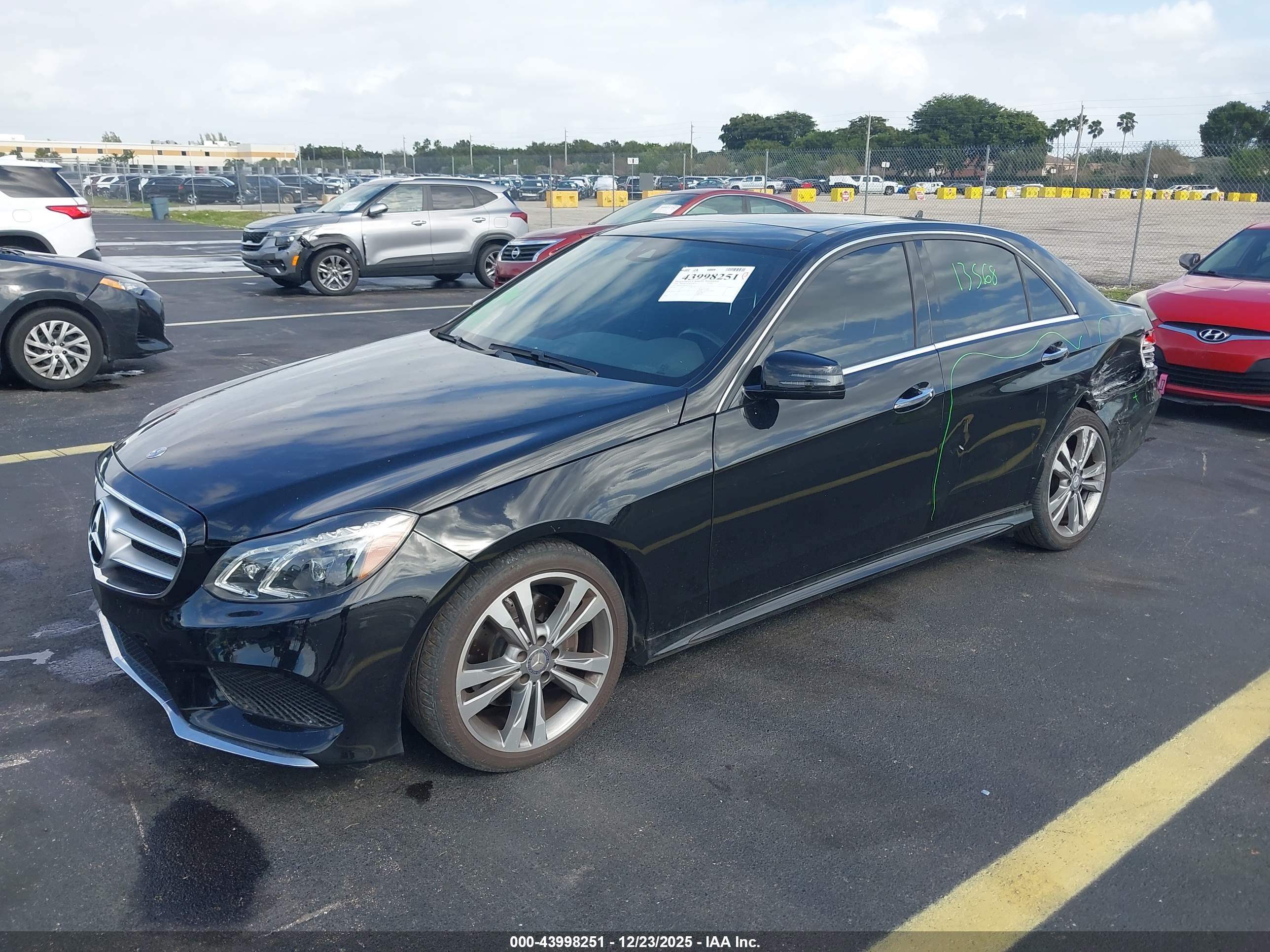 MERCEDES-BENZ E image 2