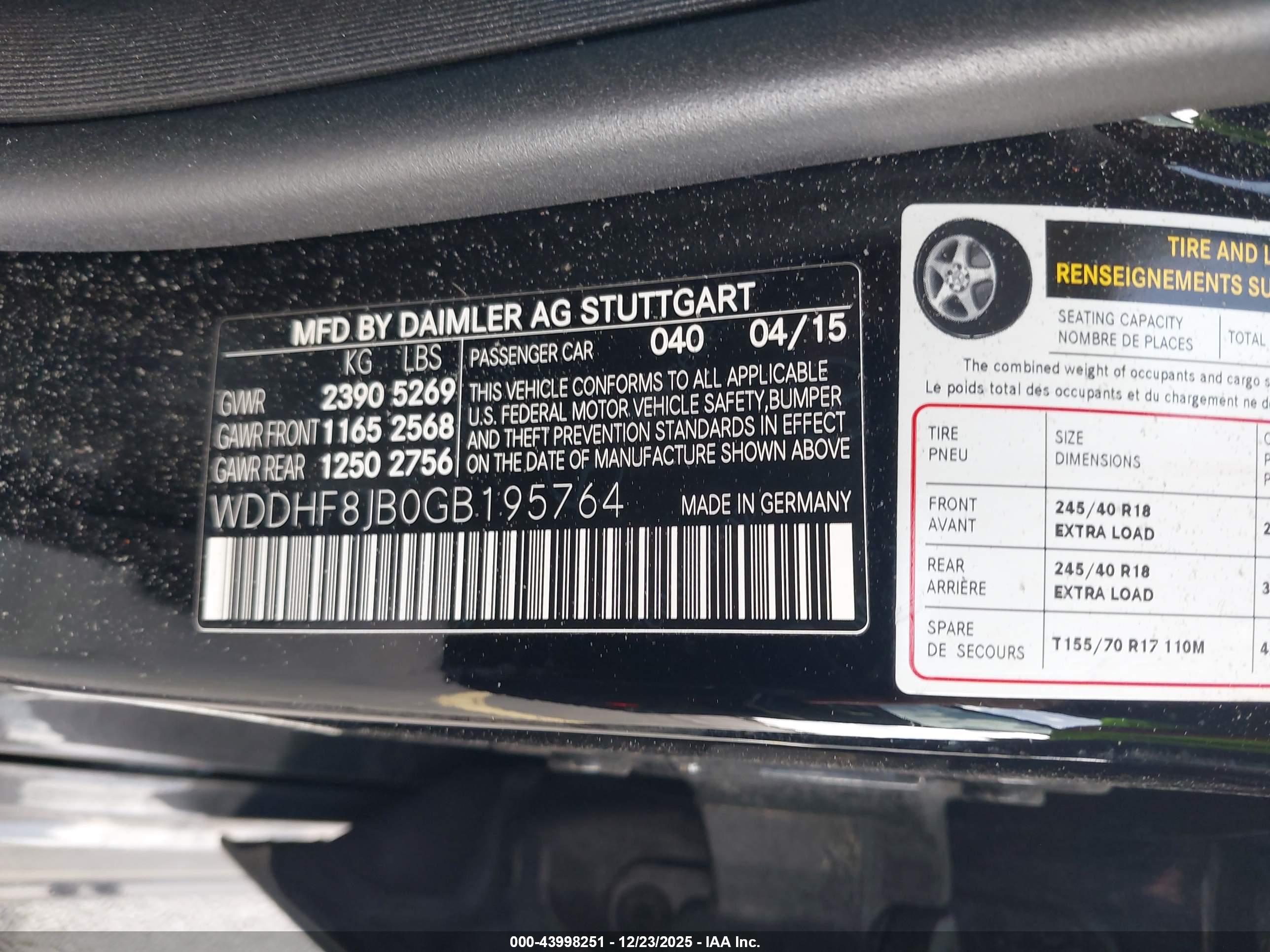 MERCEDES-BENZ E image 9