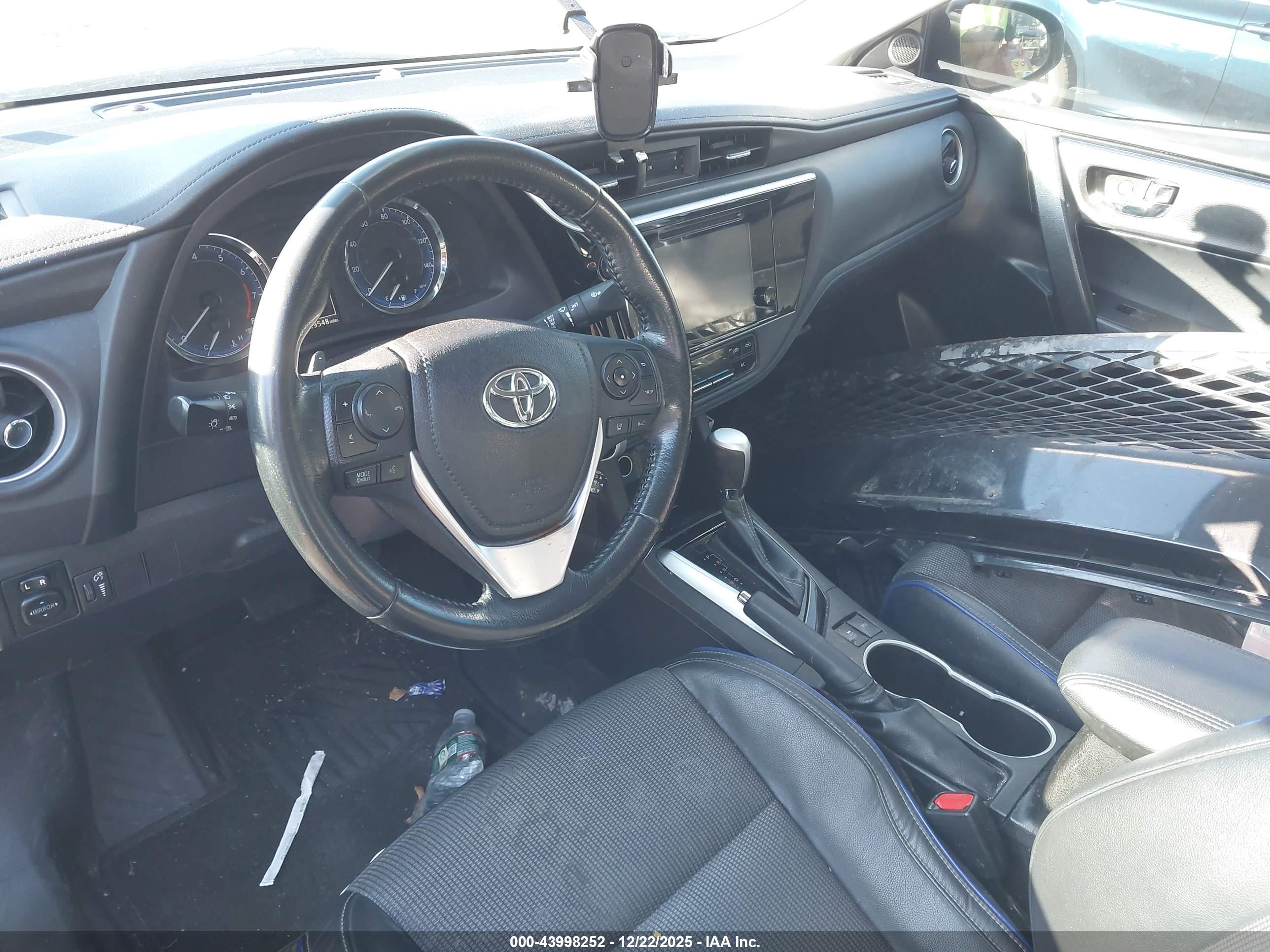 TOYOTA COROLLA image 5