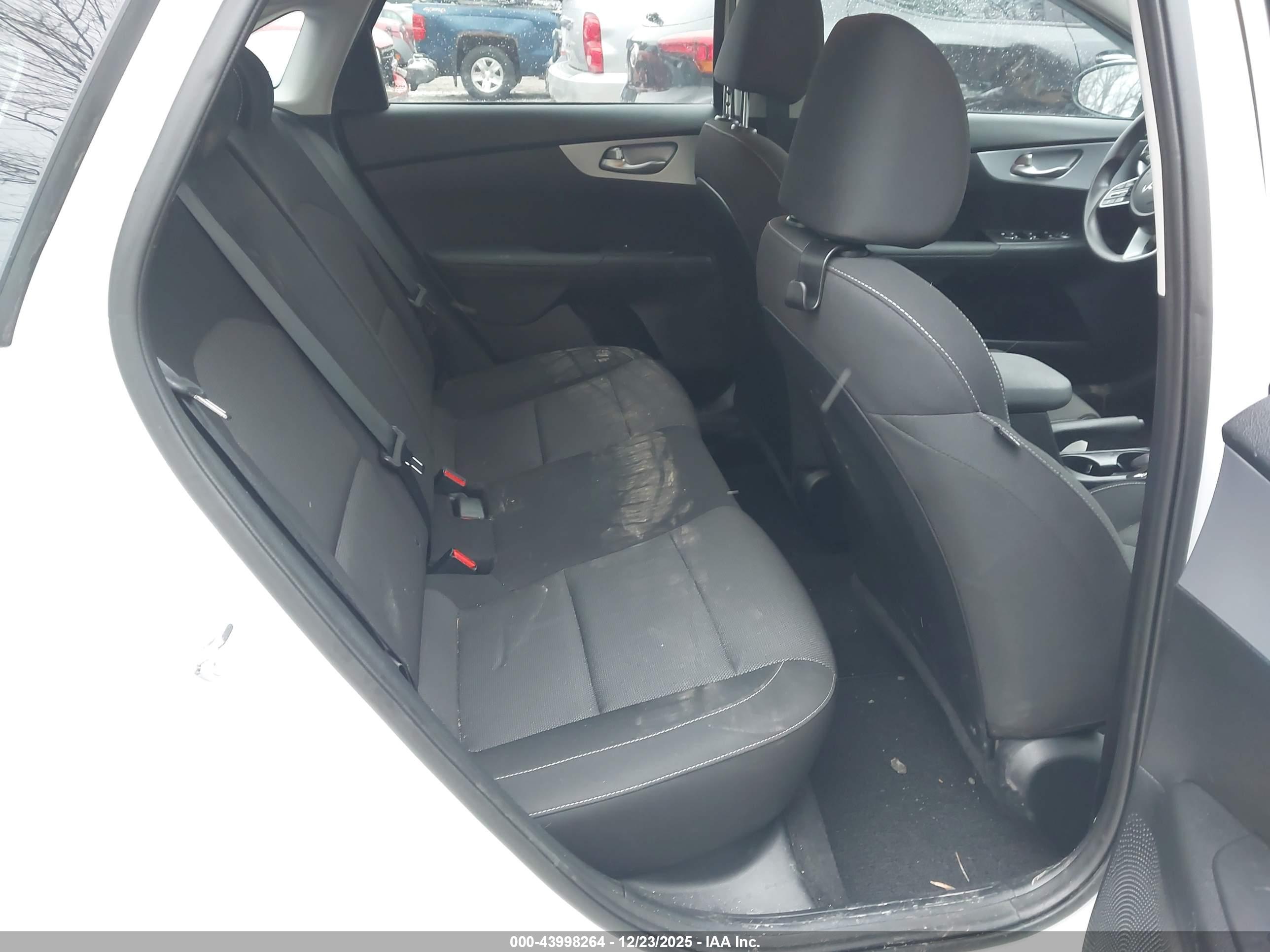 KIA FORTE image 8