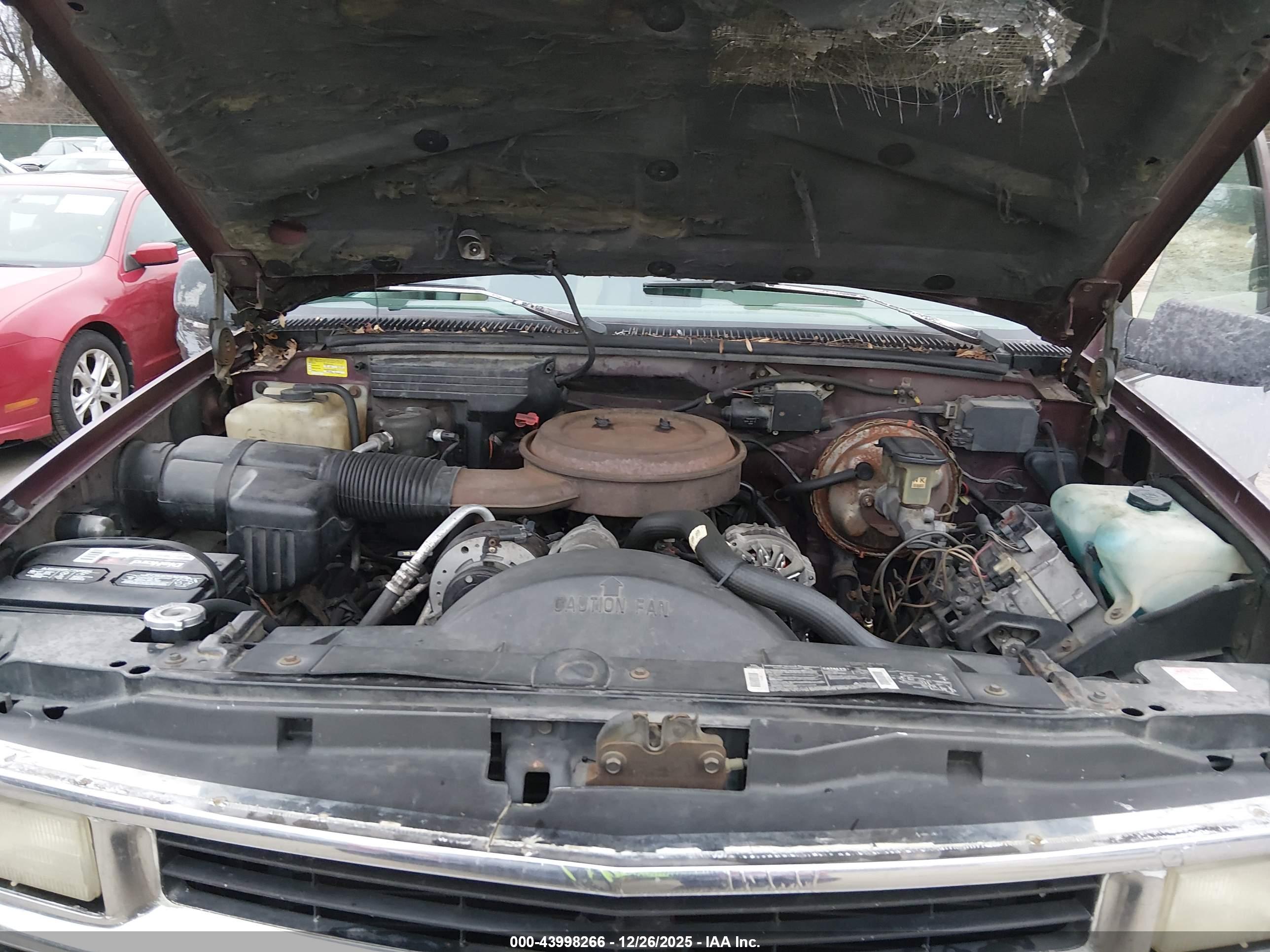 CHEVROLET SUBURBAN image 10