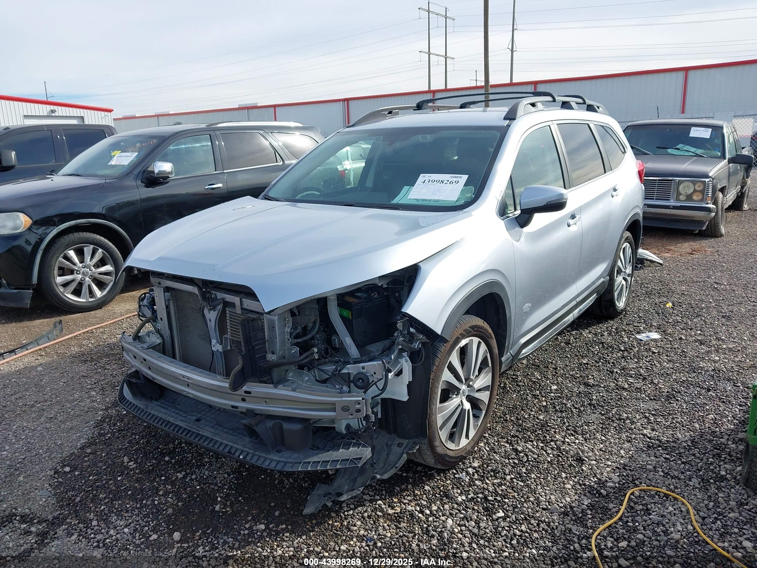 SUBARU ASCENT image 2