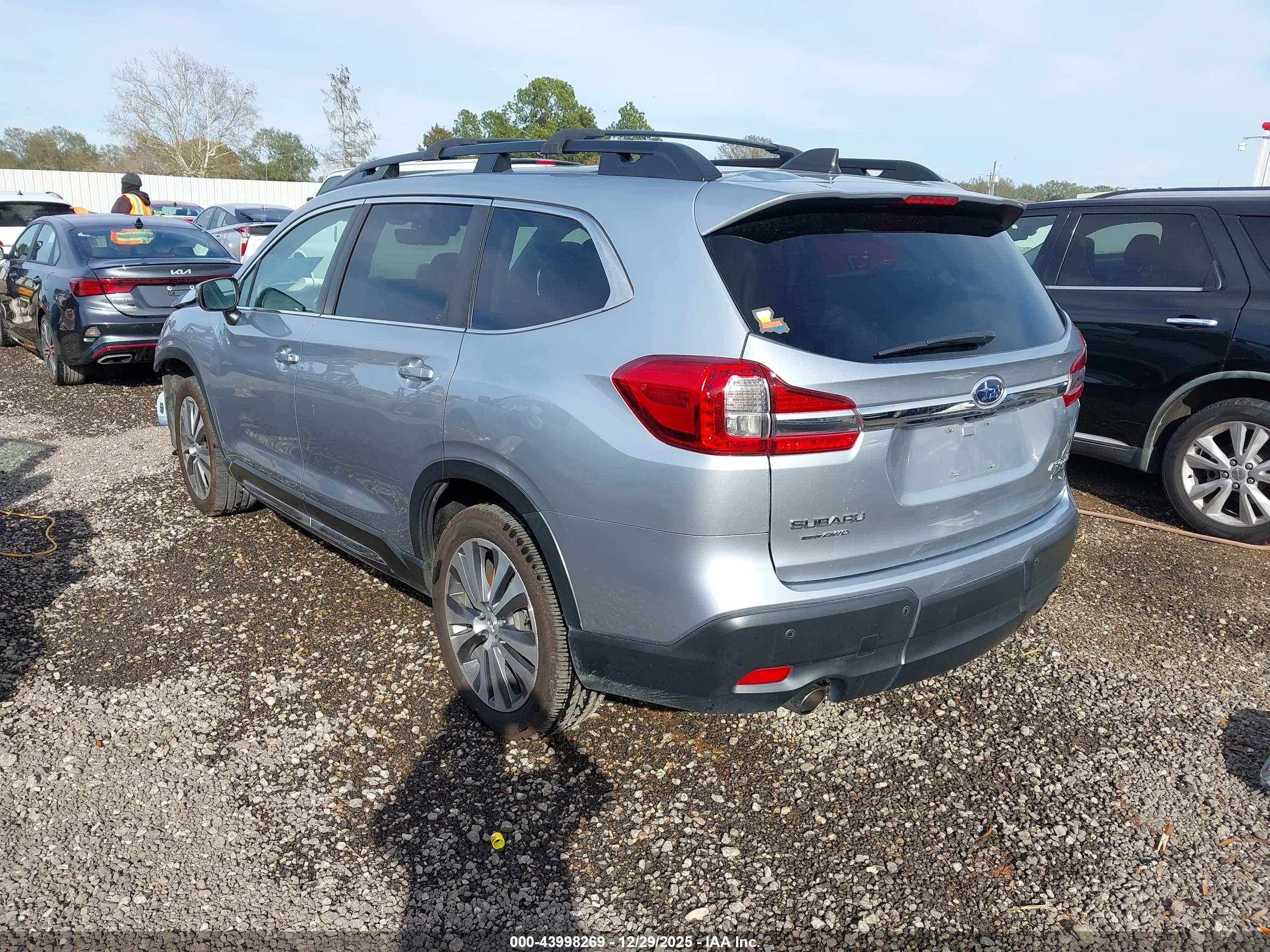 SUBARU ASCENT image 3
