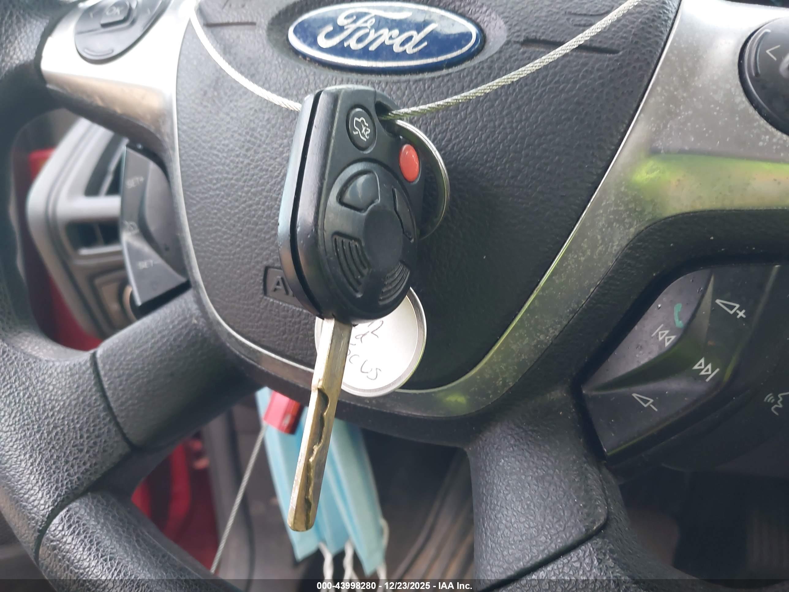 FORD FOCUS image 11