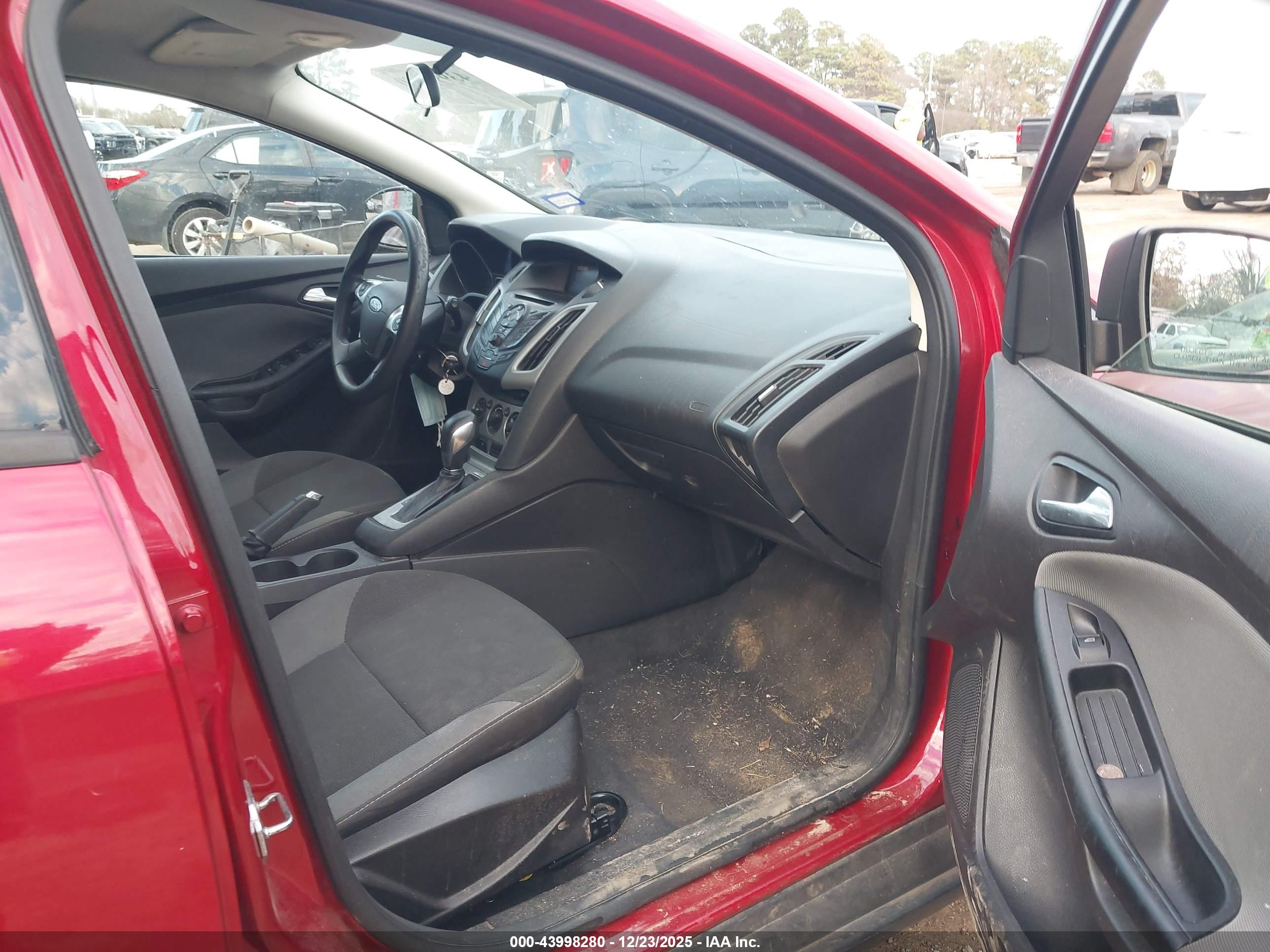 FORD FOCUS image 5