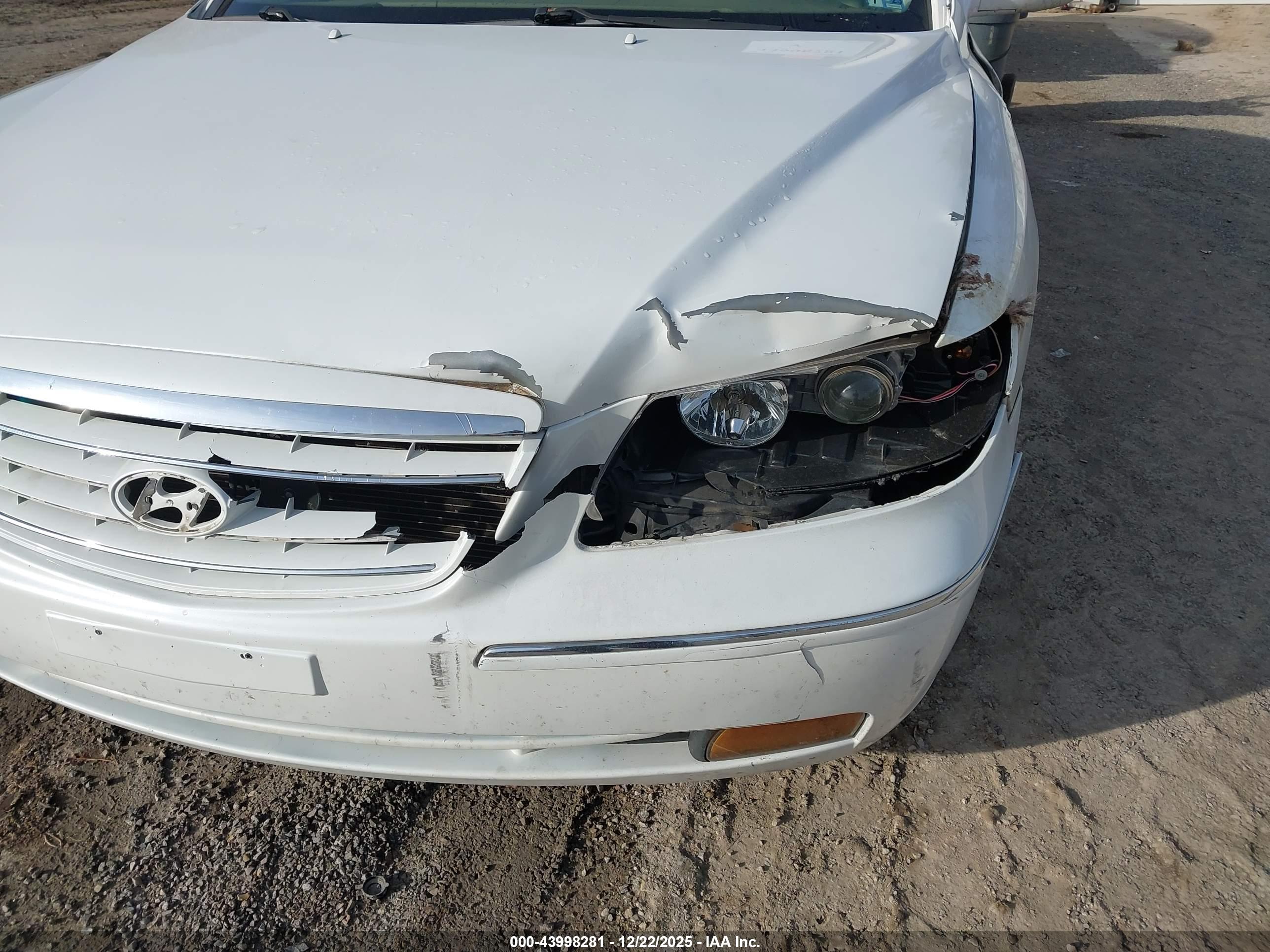 HYUNDAI AZERA image 6