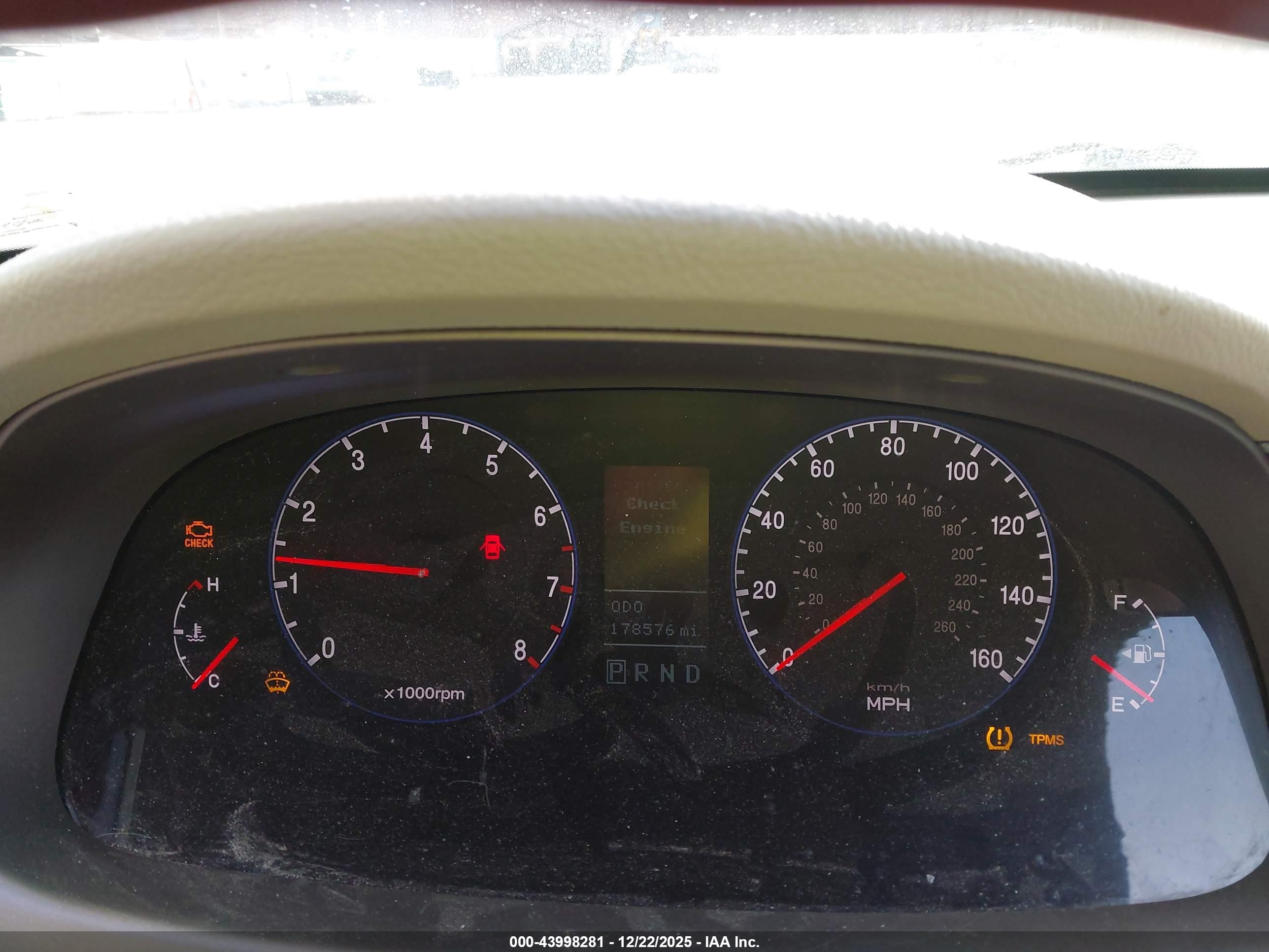 HYUNDAI AZERA image 7
