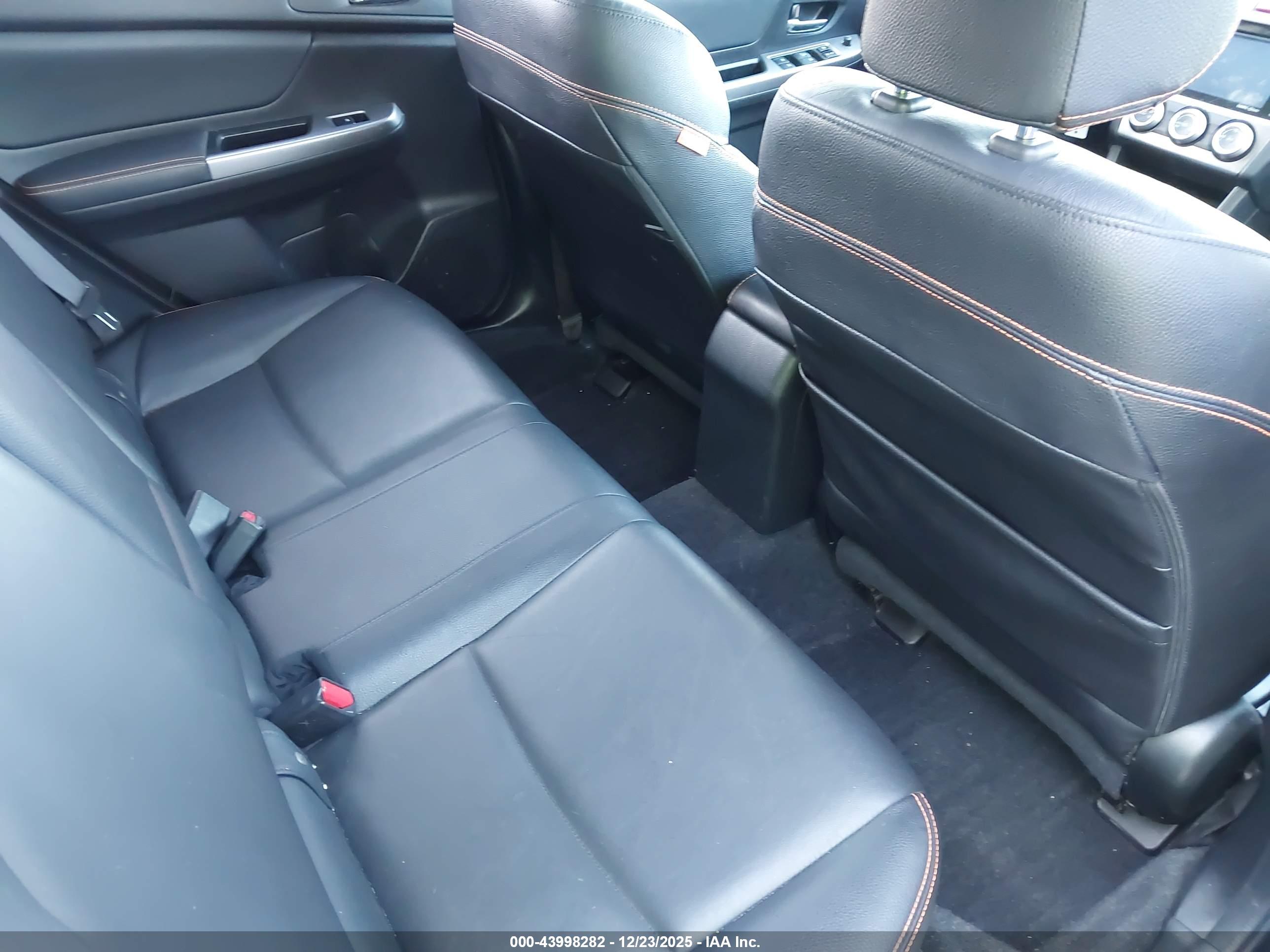 SUBARU CROSSTREK image 8