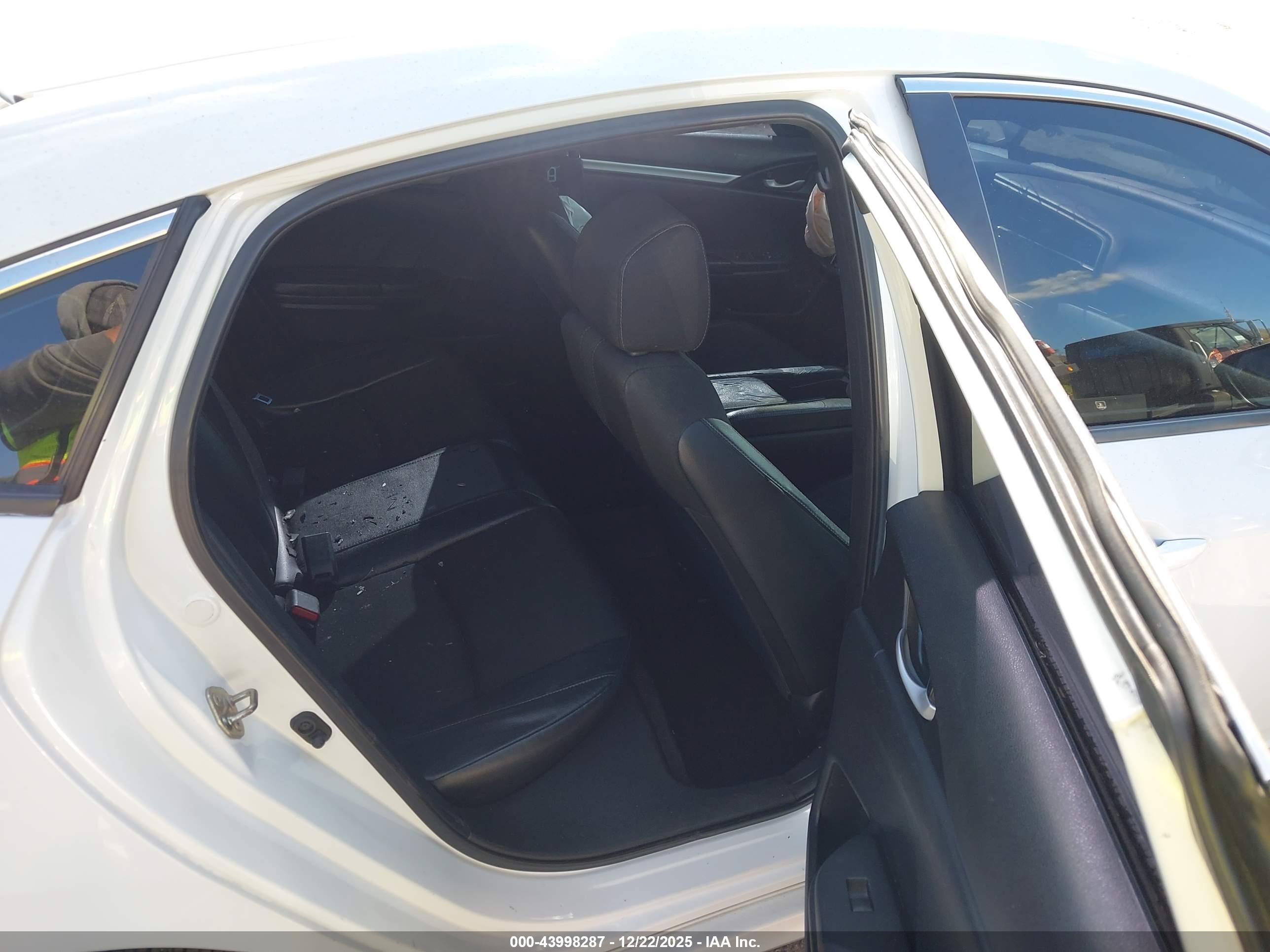 HONDA CIVIC image 8