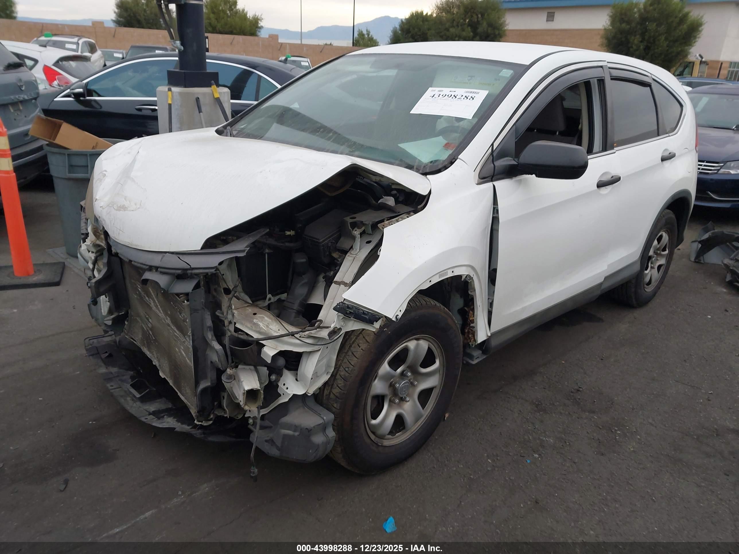 HONDA CR-V image 2