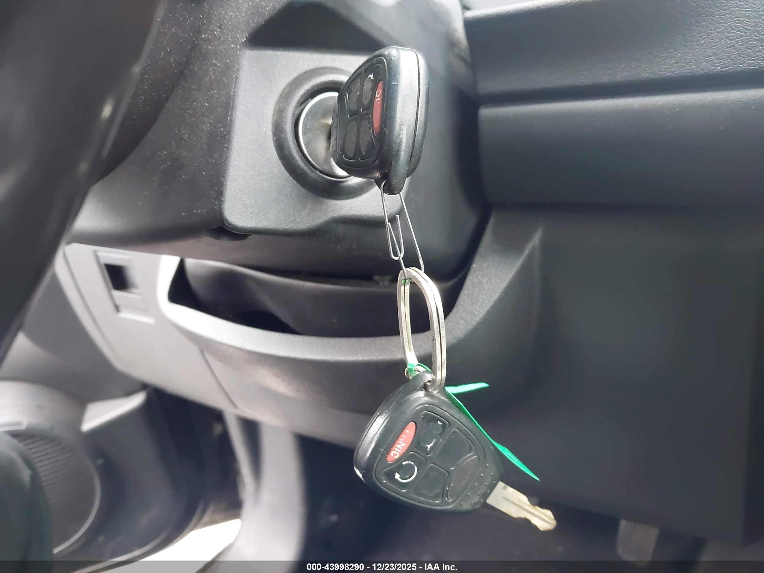 JEEP LIBERTY image 11