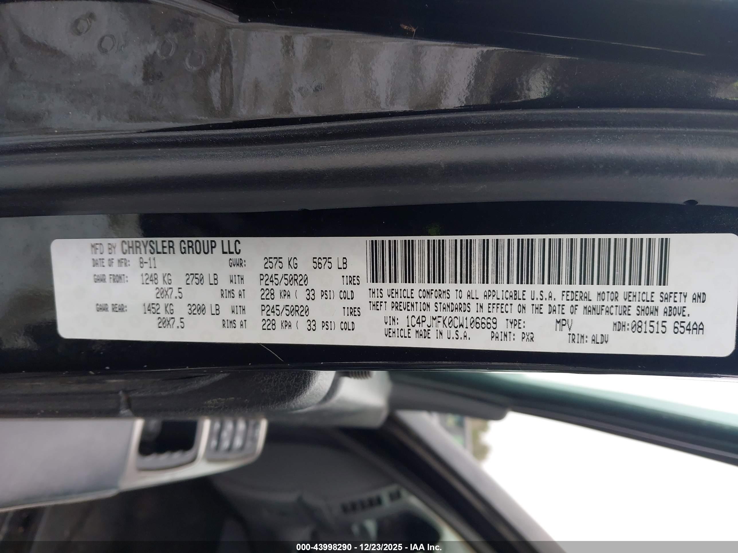 JEEP LIBERTY image 9