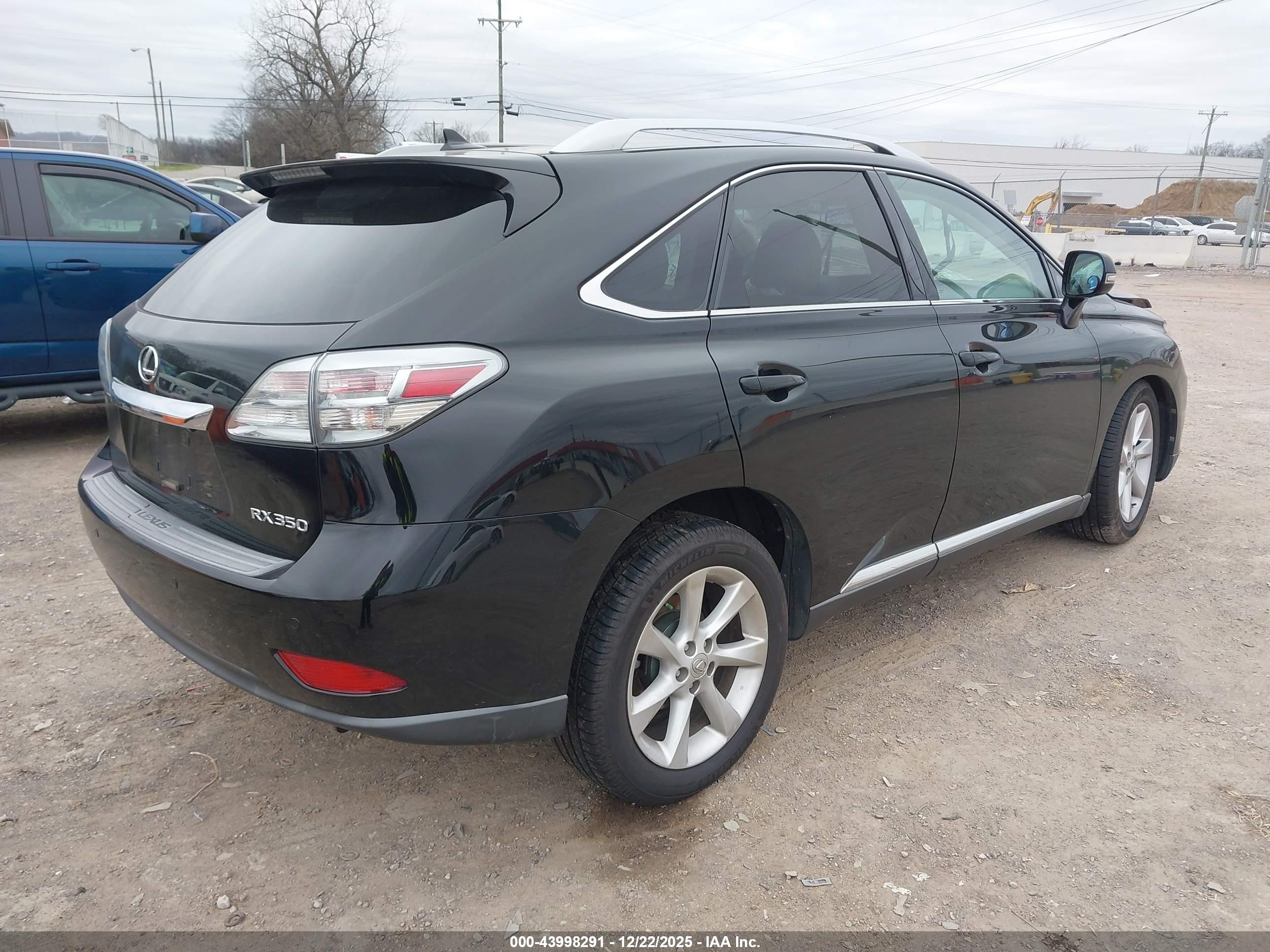 LEXUS RX image 4