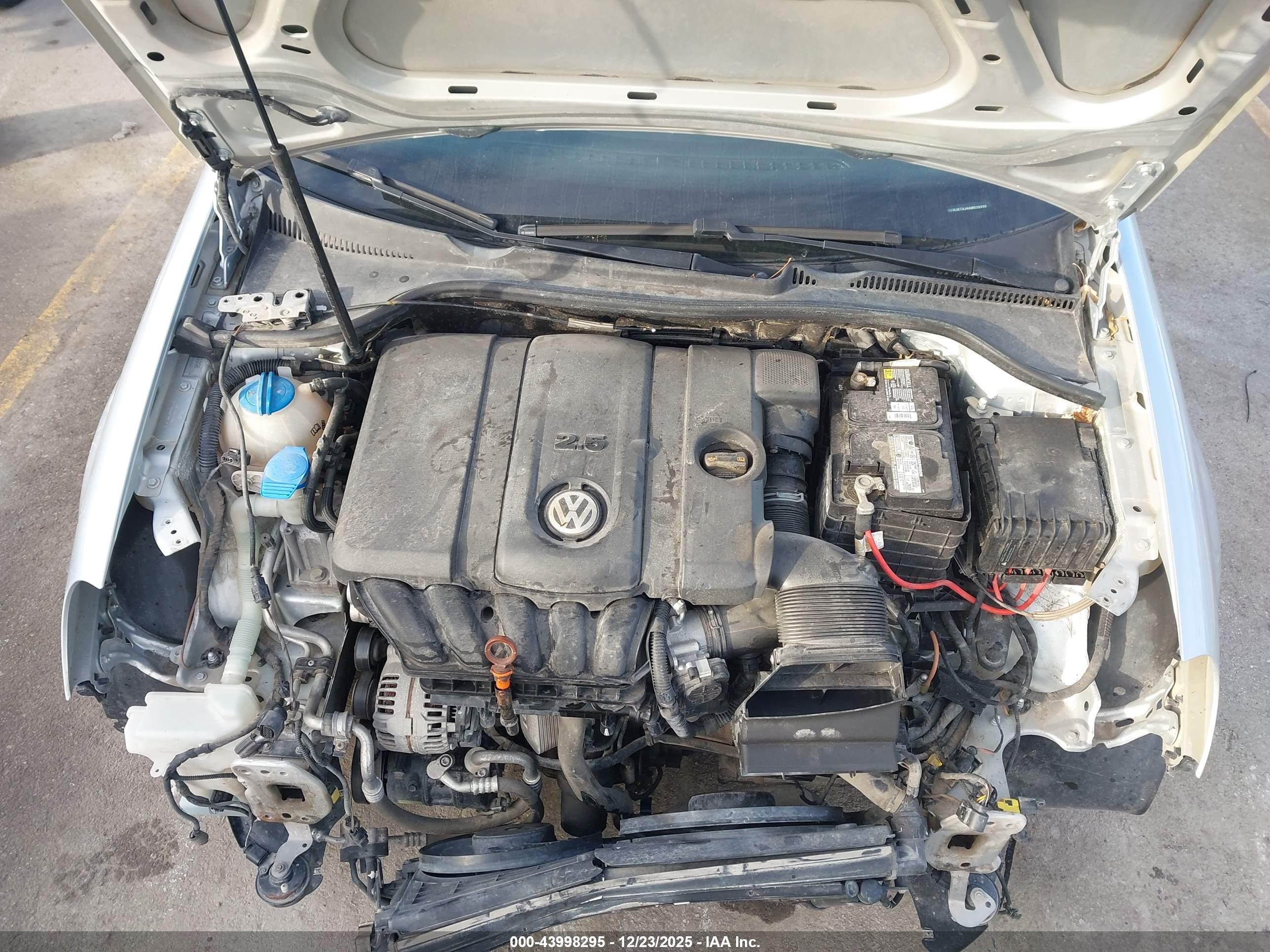 VOLKSWAGEN JETTA image 10