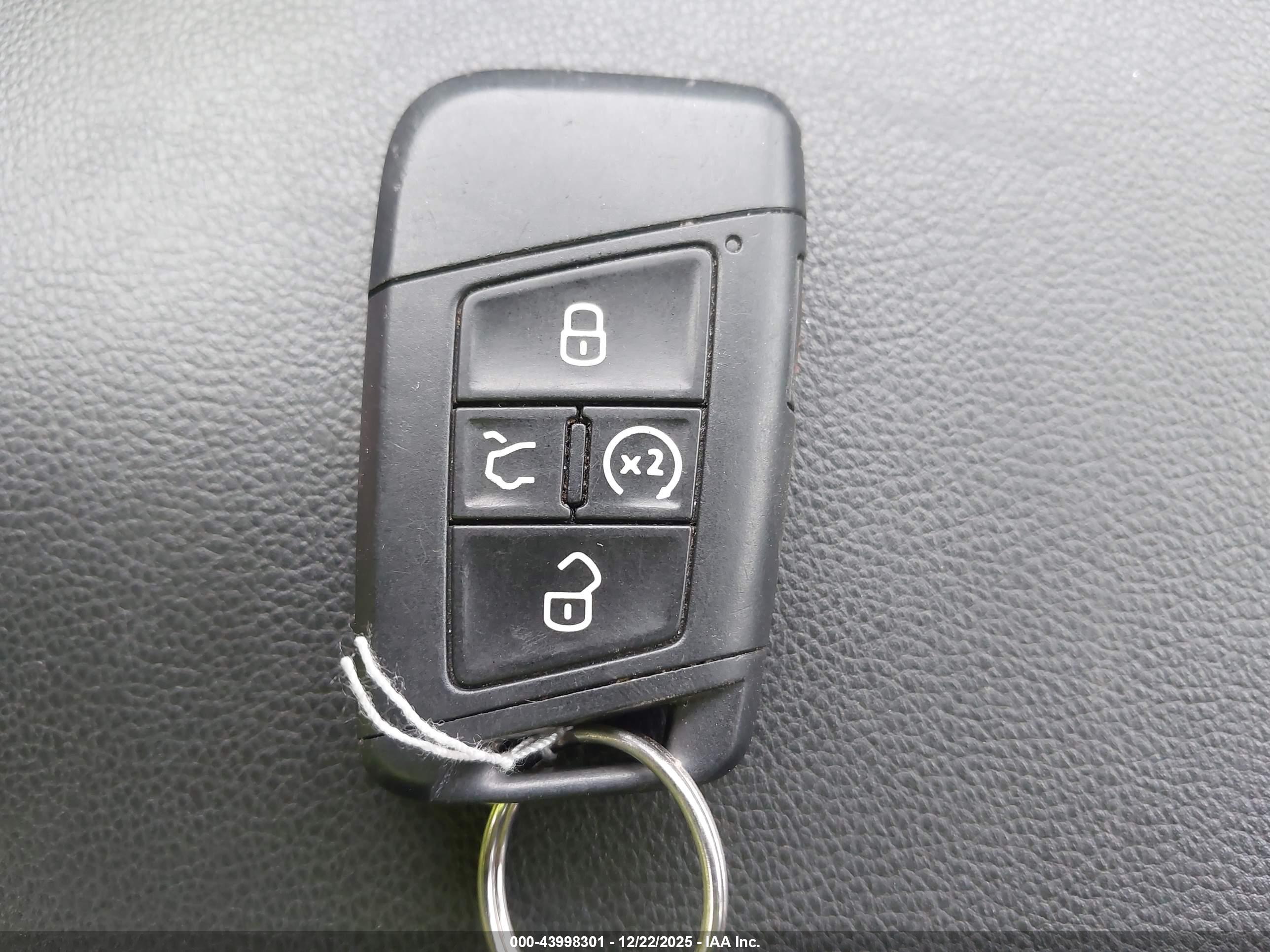 VOLKSWAGEN ATLAS image 11