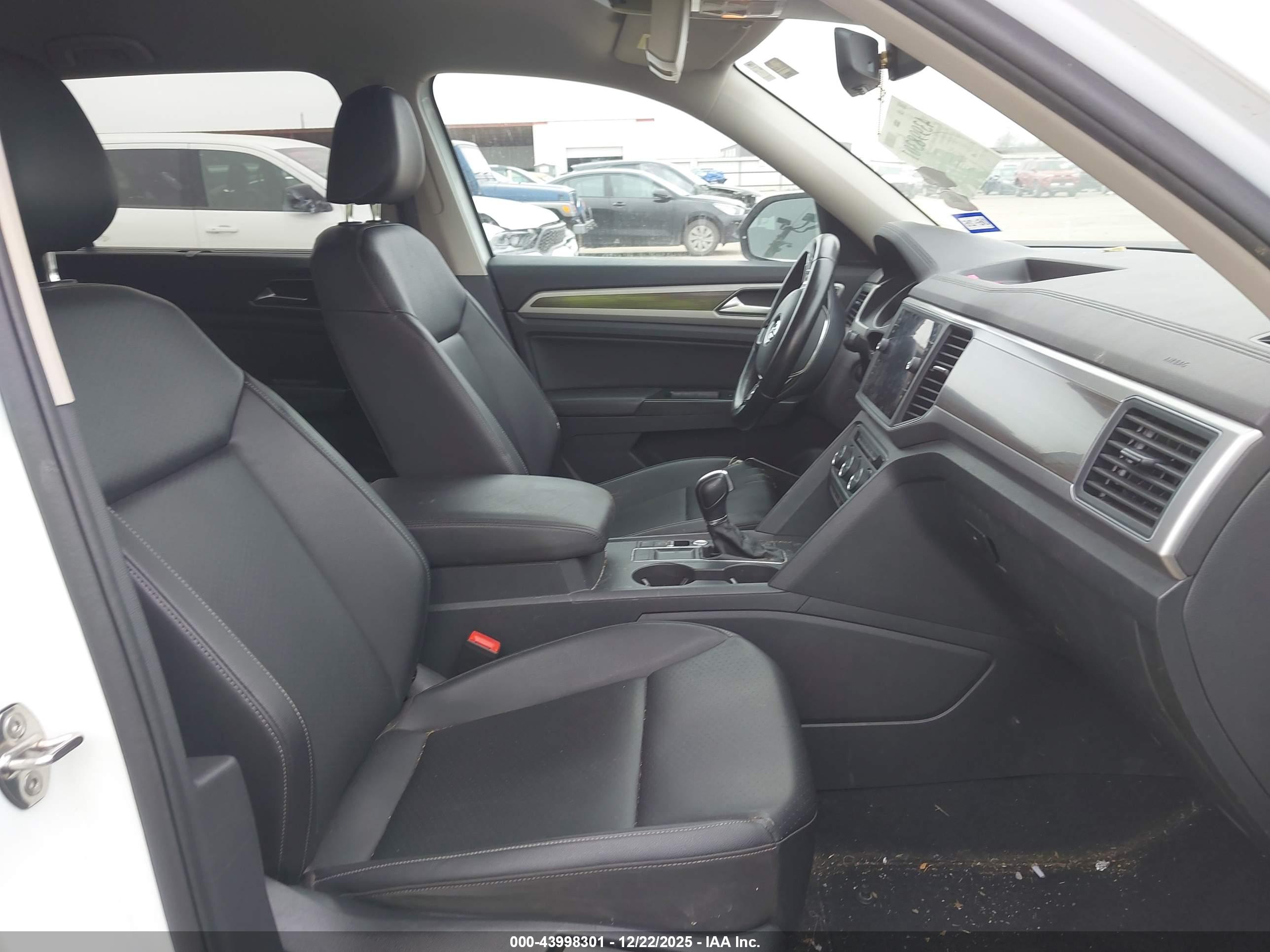 VOLKSWAGEN ATLAS image 5