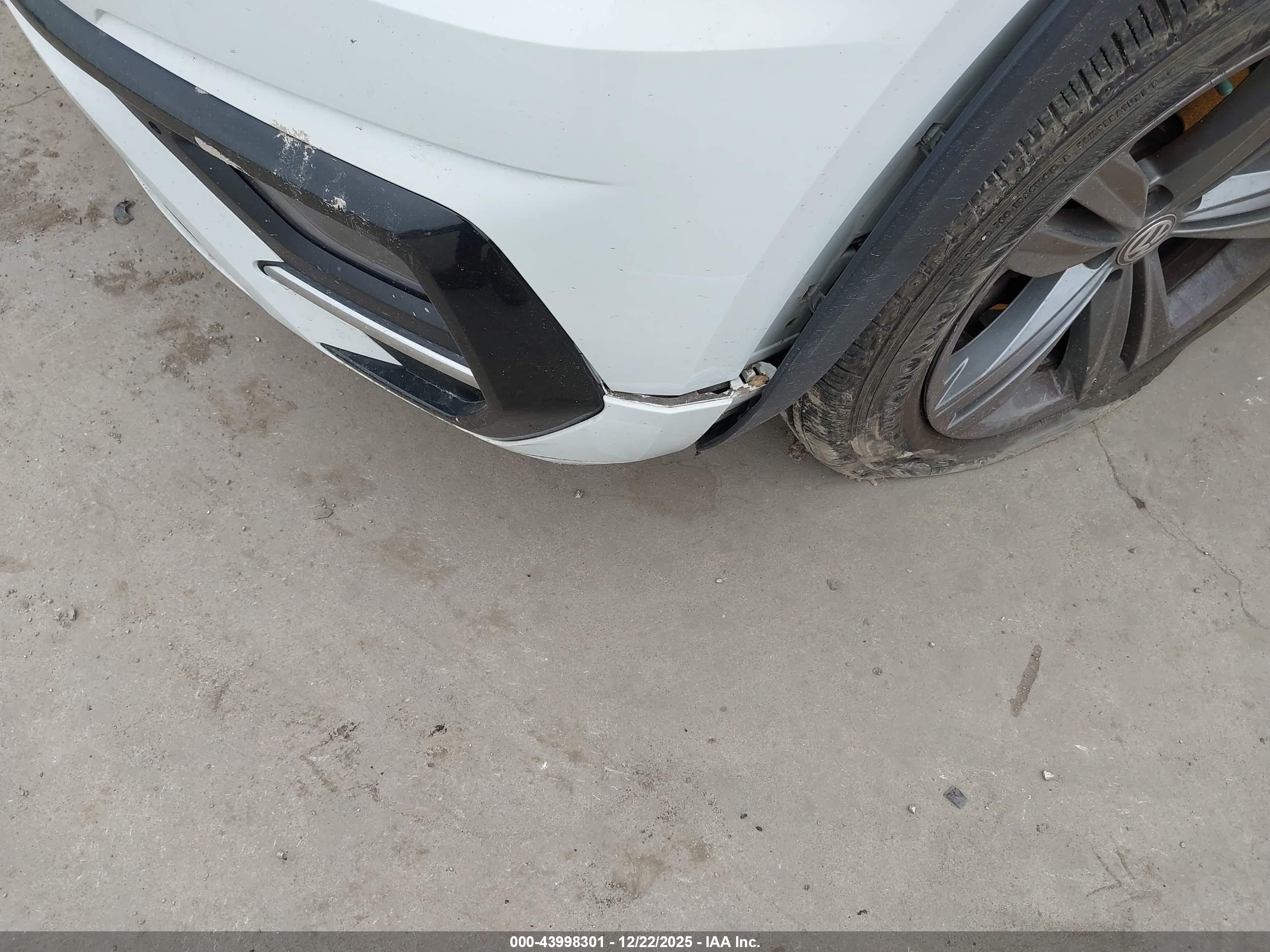 VOLKSWAGEN ATLAS image 6