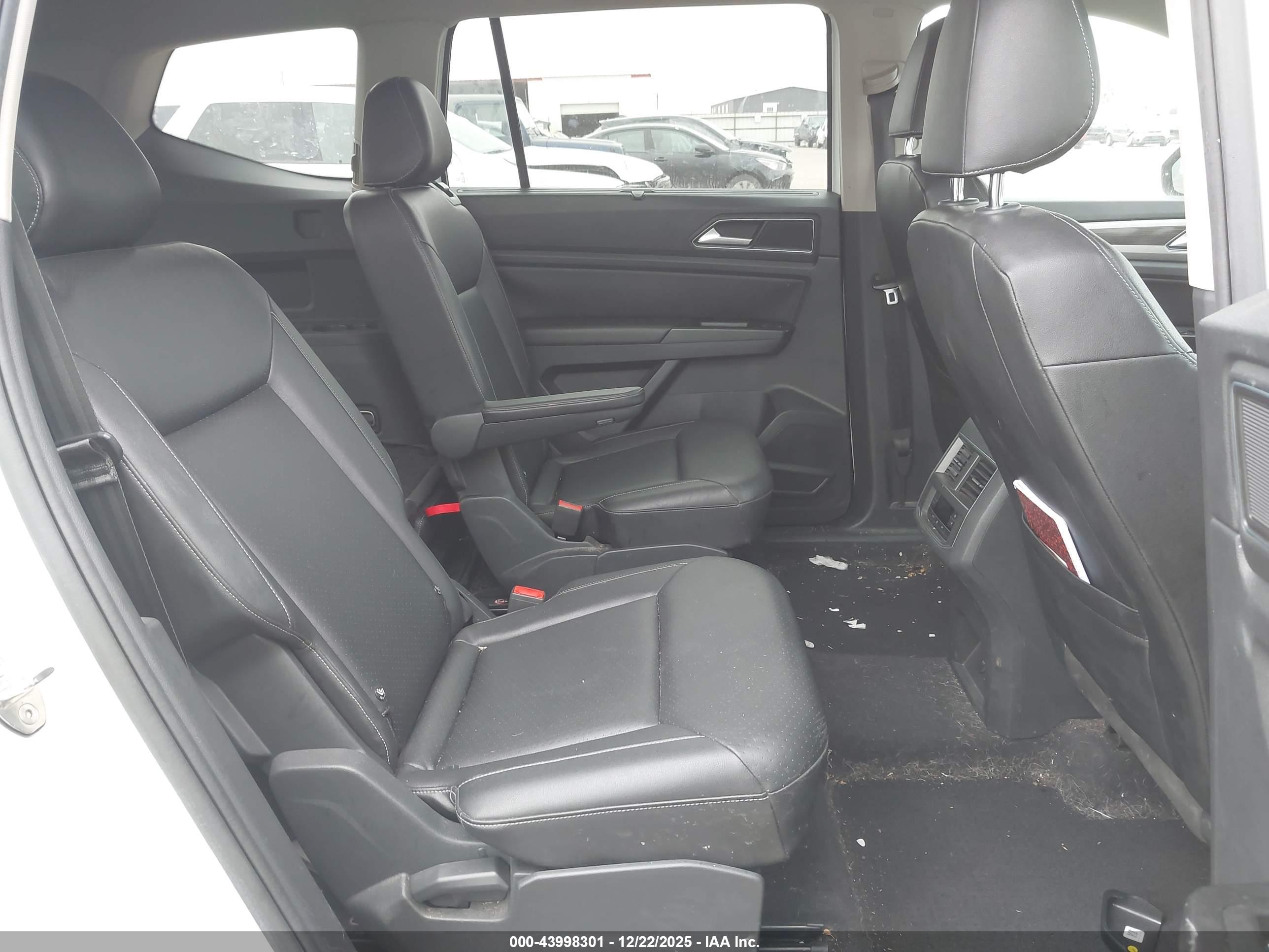 VOLKSWAGEN ATLAS image 8