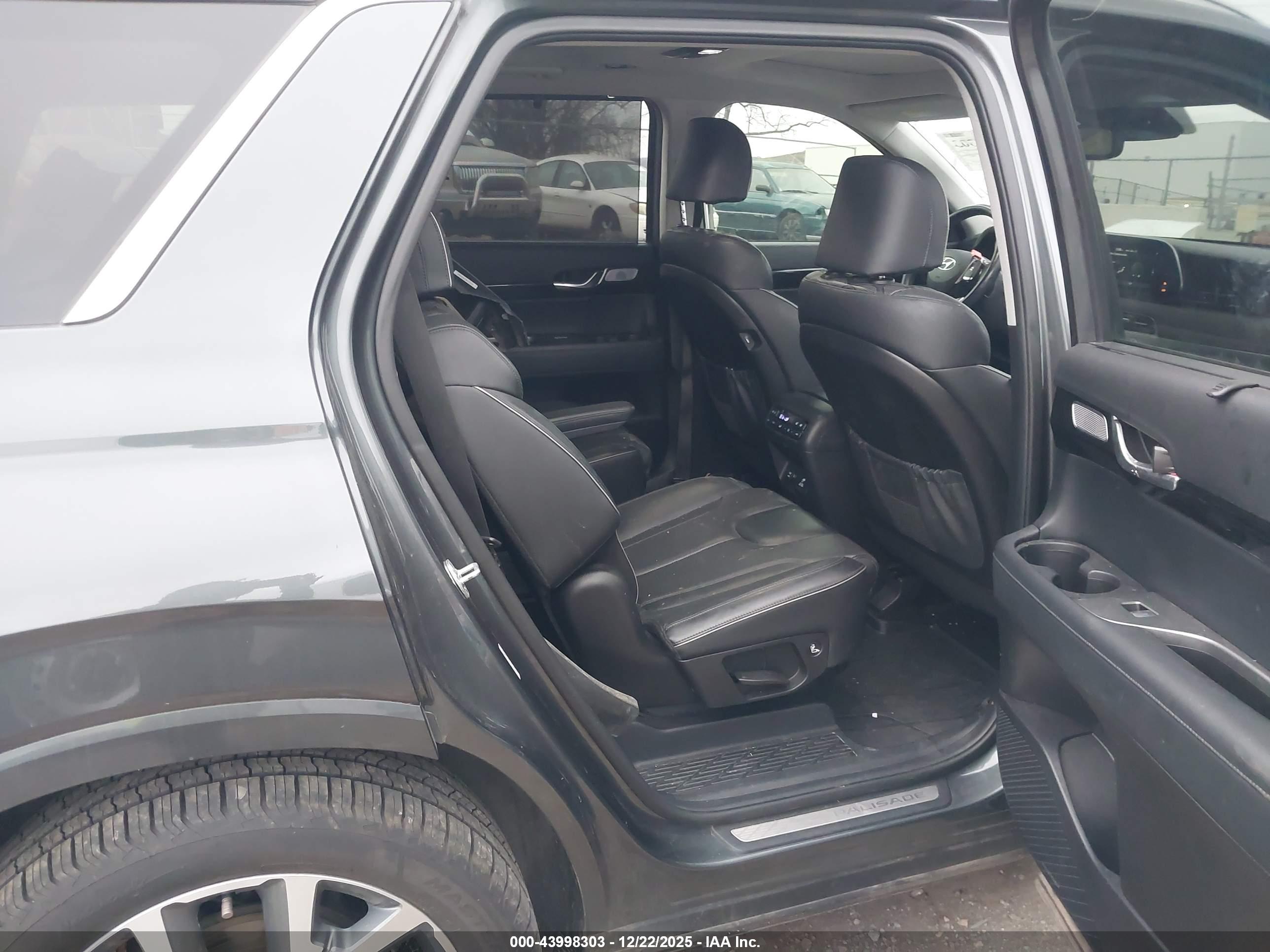 HYUNDAI PALISADE image 8