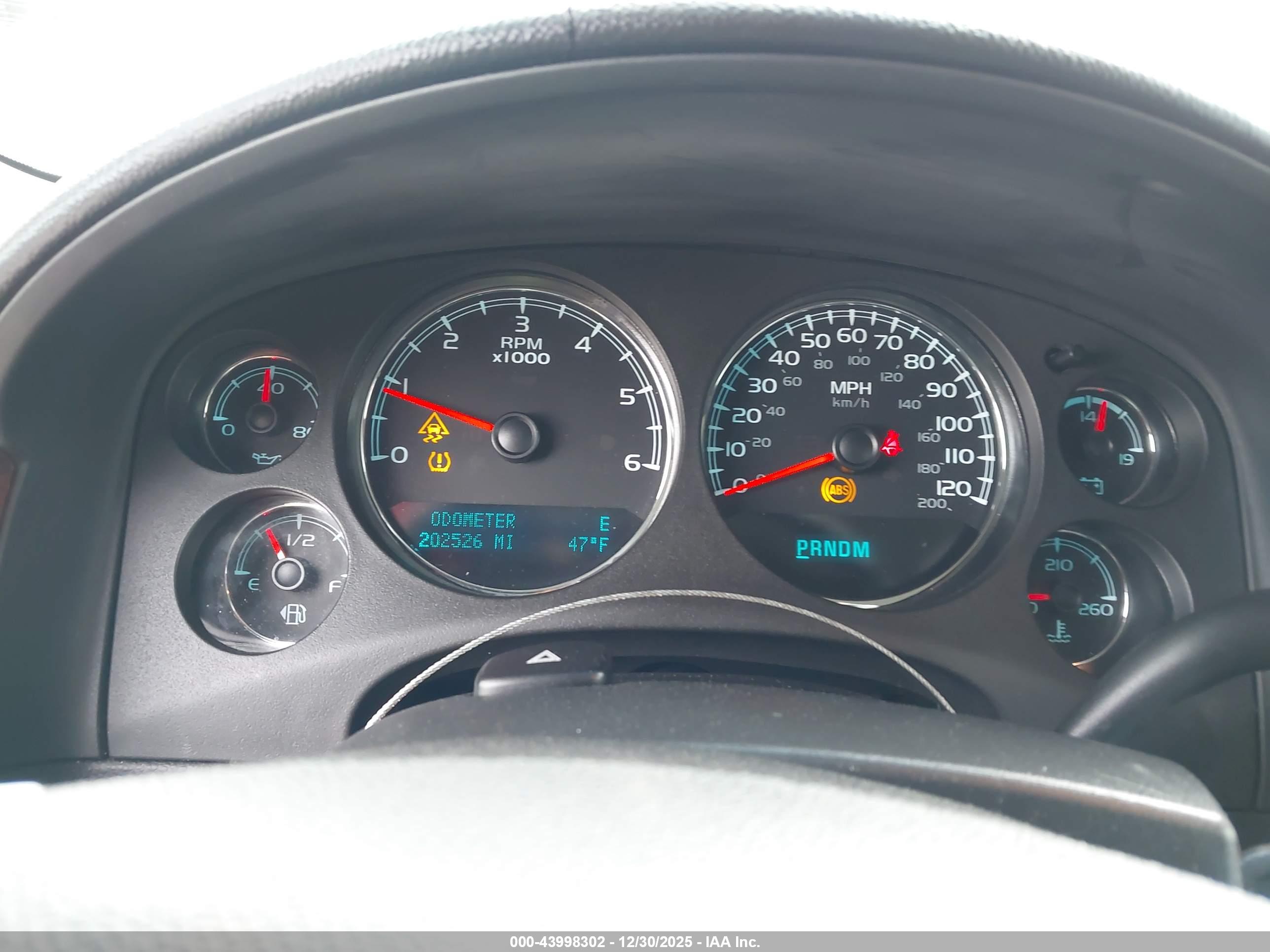 GMC YUKON image 7